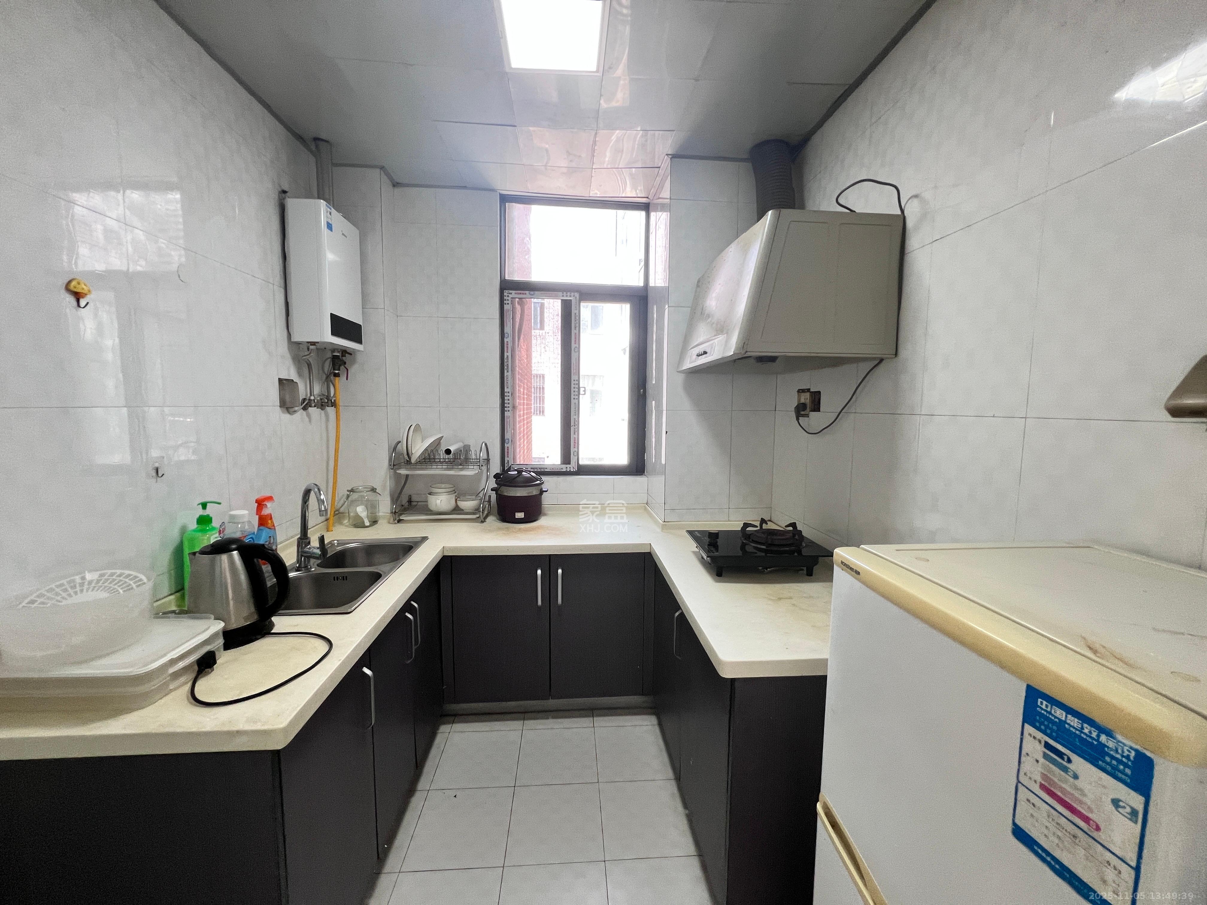 星城映象  2室1厅1卫    1800.0元/月室内图