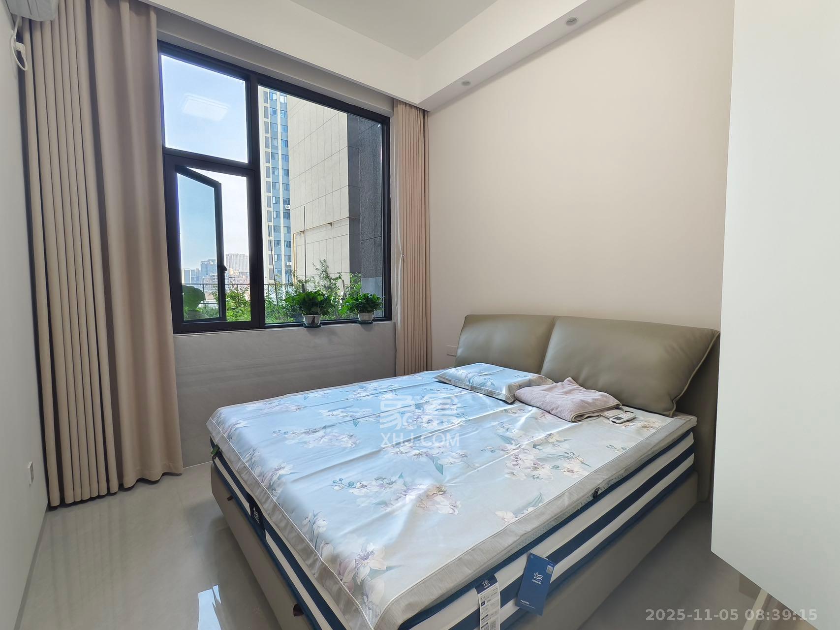 五江天街北区  4室2厅2卫    4200.0元/月室内图