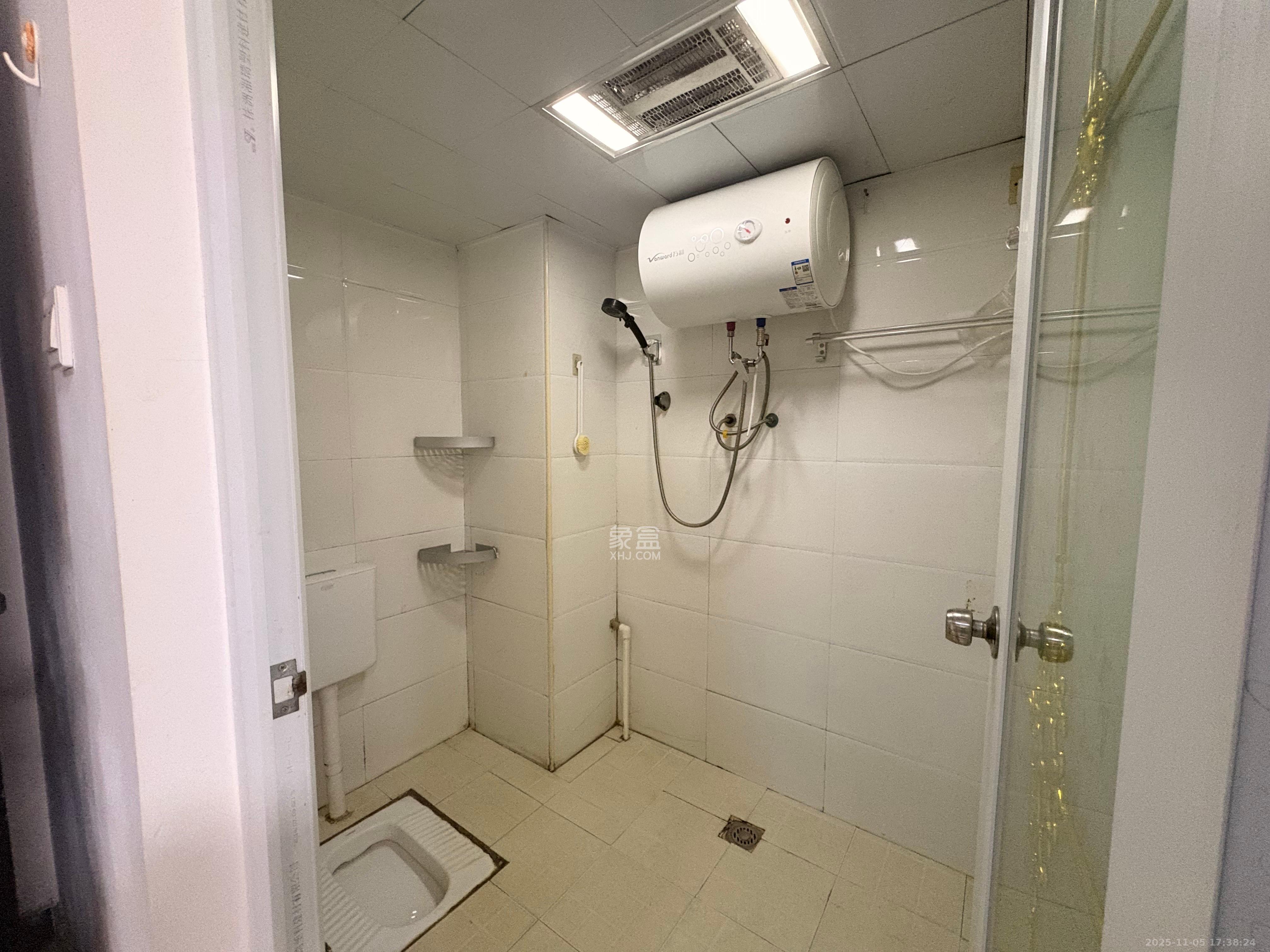 鑫远和城（一、二期）  1室1厅1卫    1250.0元/月室内图