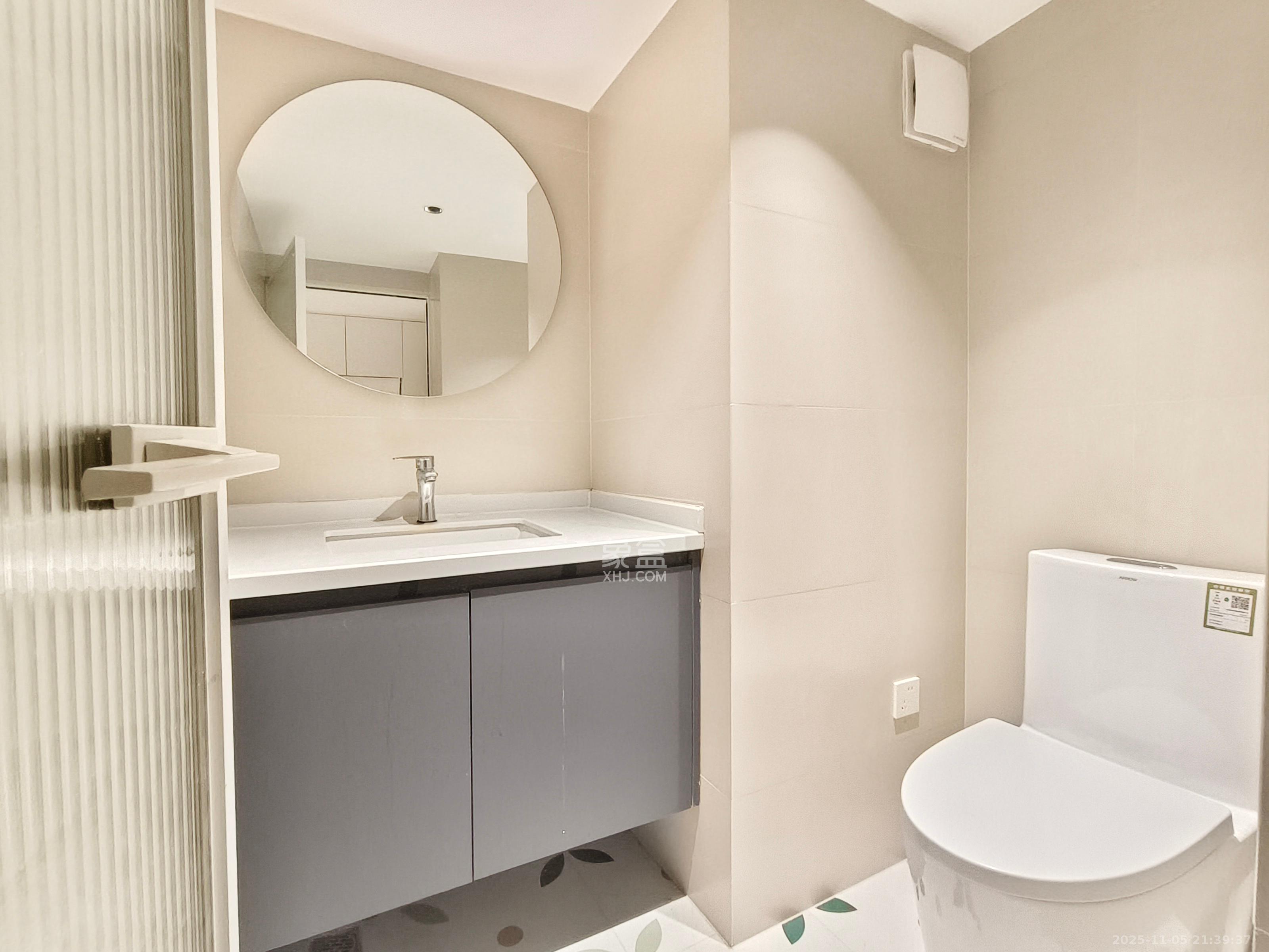 卓越中寰 2室1厅1卫 2800.0元/月 卓越中寰 2室1厅1卫 2800.0元/月室内图