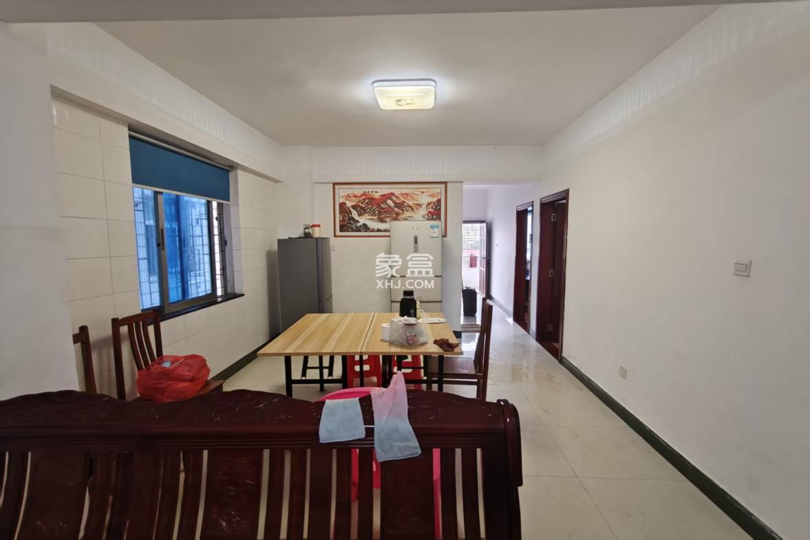 海口农行宿舍(海秀路48-1号) 3室2厅2卫 2500.0元/月 海口农行宿舍(海秀路48-1号) 3室2厅2卫 2500.0元/月室内图