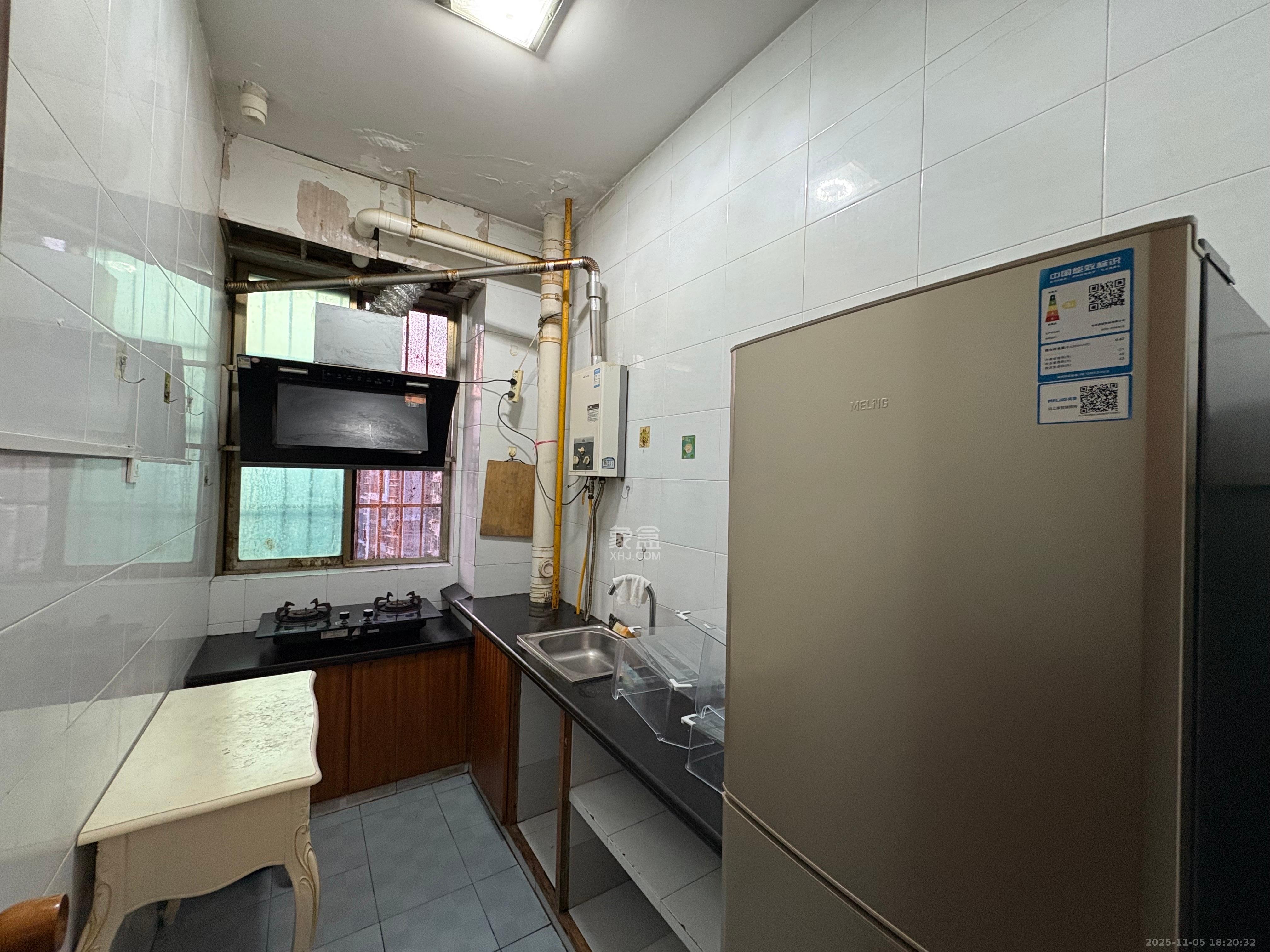 时代天骄  2室2厅1卫    1500.0元/月室内图