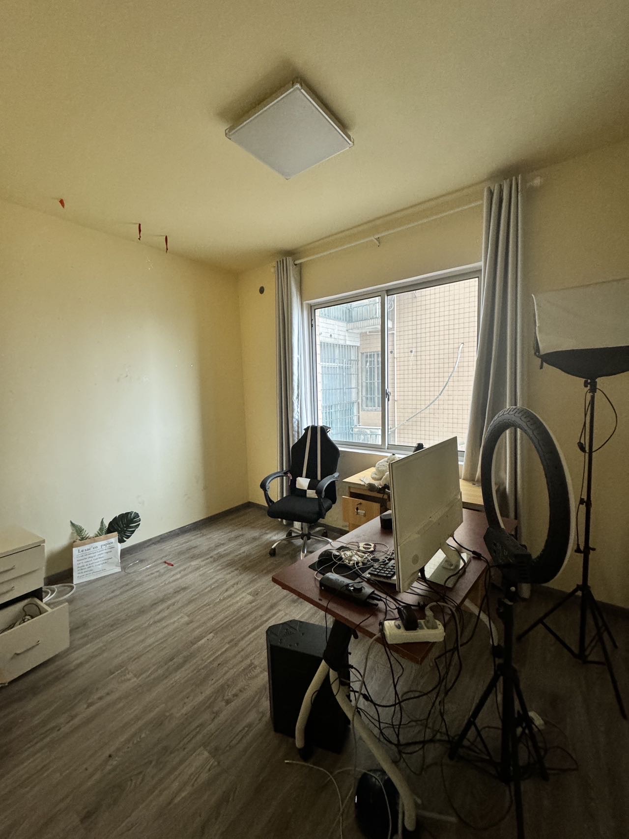 仁济新村 5室2厅2卫 3200.0元/月 仁济新村 5室2厅2卫 3200.0元/月室内图