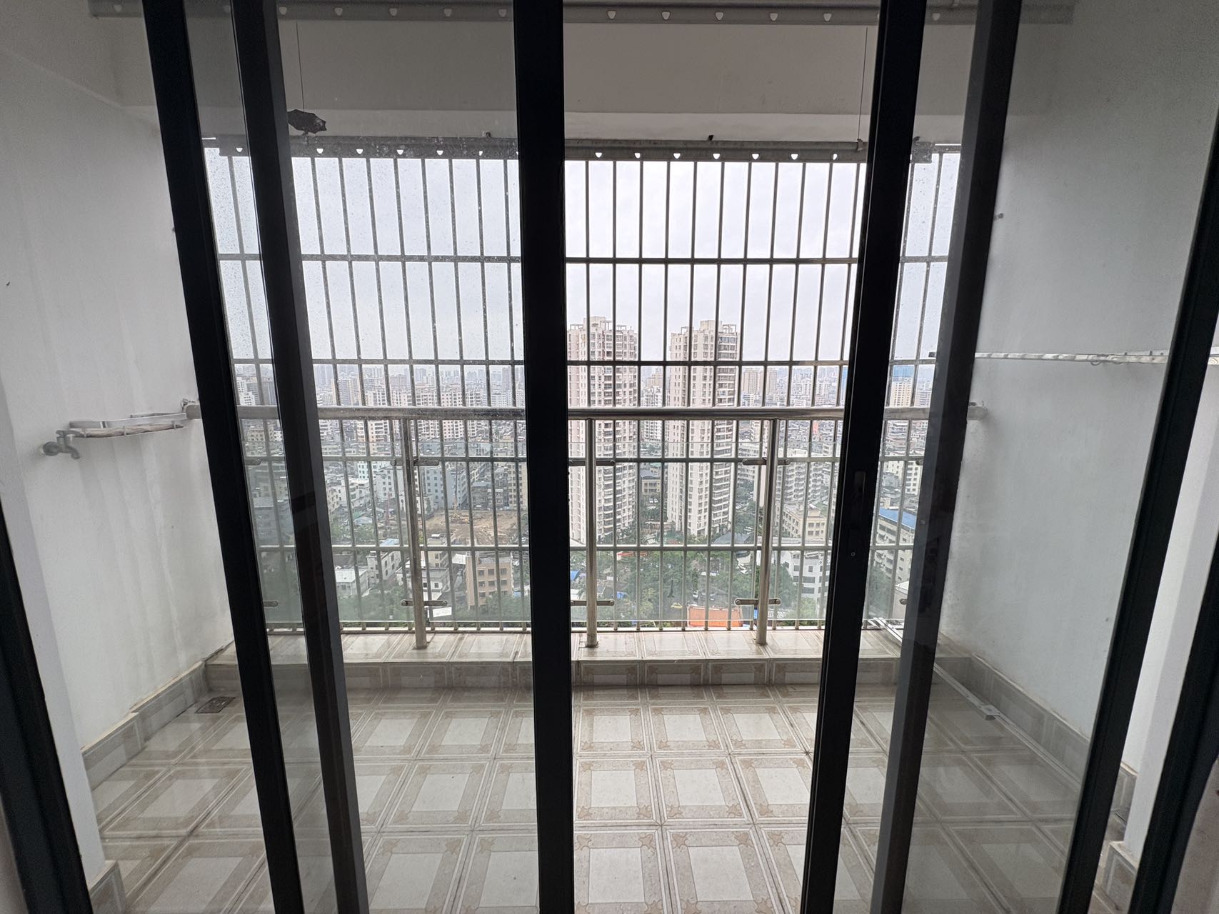 滨江熙岸小区  2室2厅1卫    98.0万室内图