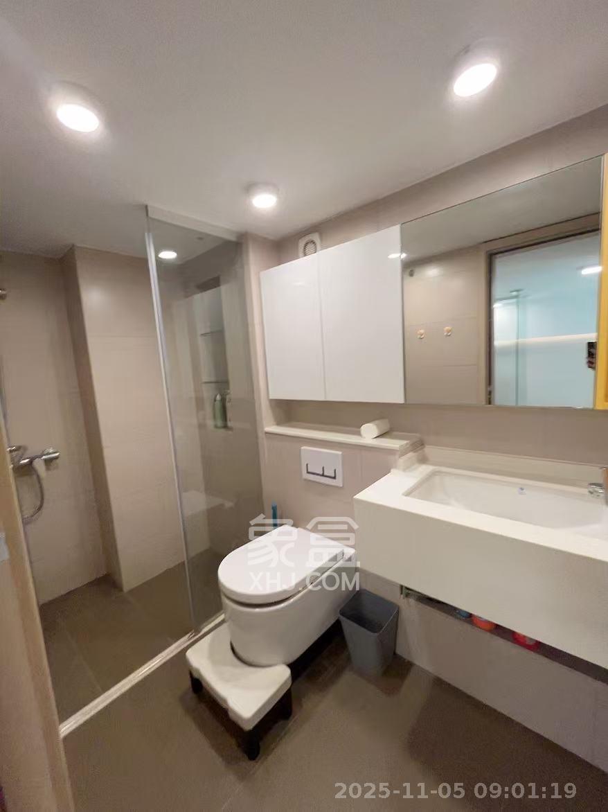 时代年华 3室2厅2卫 1600.0元/月 时代年华 3室2厅2卫 1600.0元/月室内图