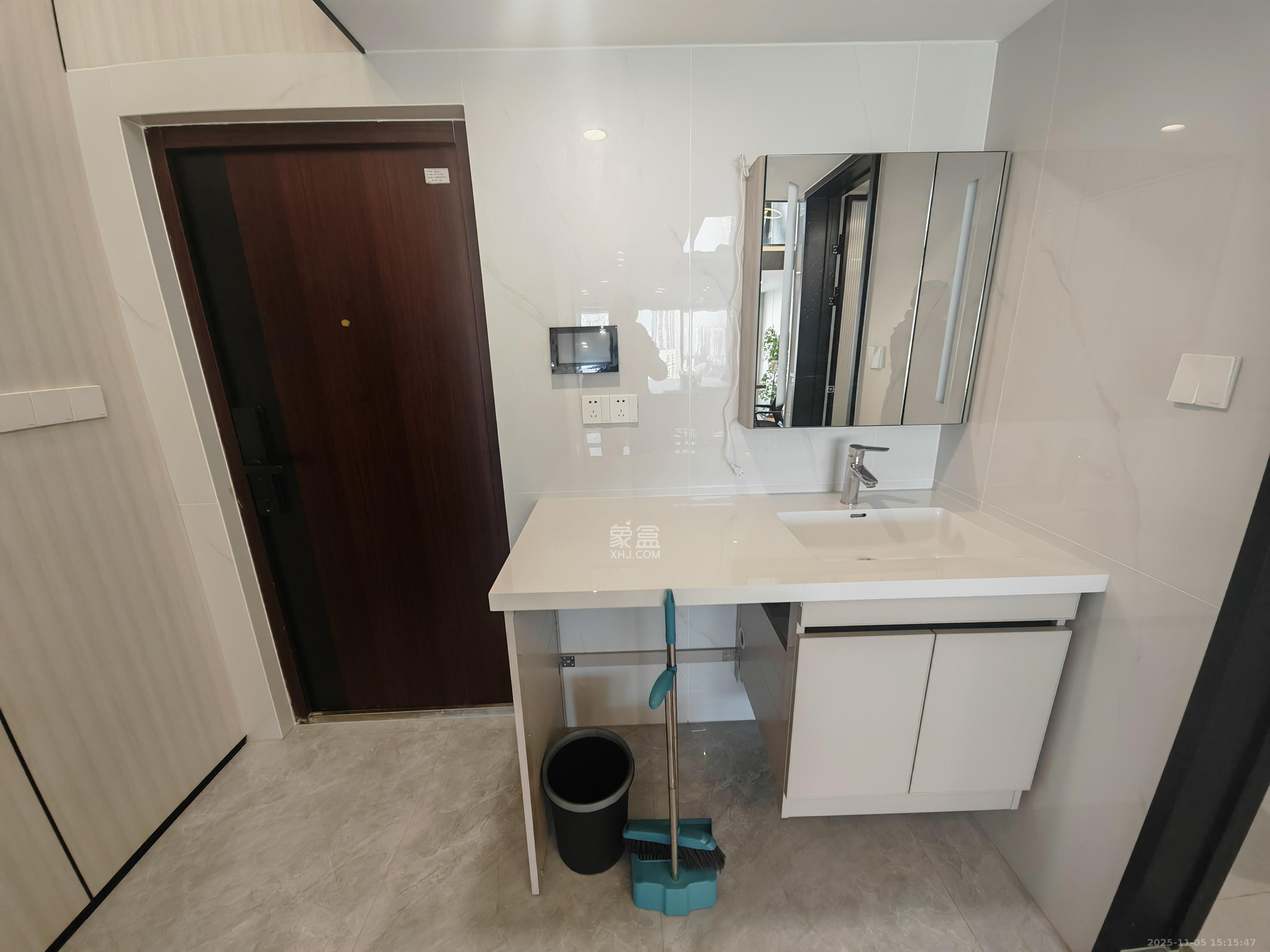 京武浪琴山三期(京武中心) 2室1厅1卫 3500.0元/月 京武浪琴山三期(京武中心) 2室1厅1卫 3500.0元/月室内图