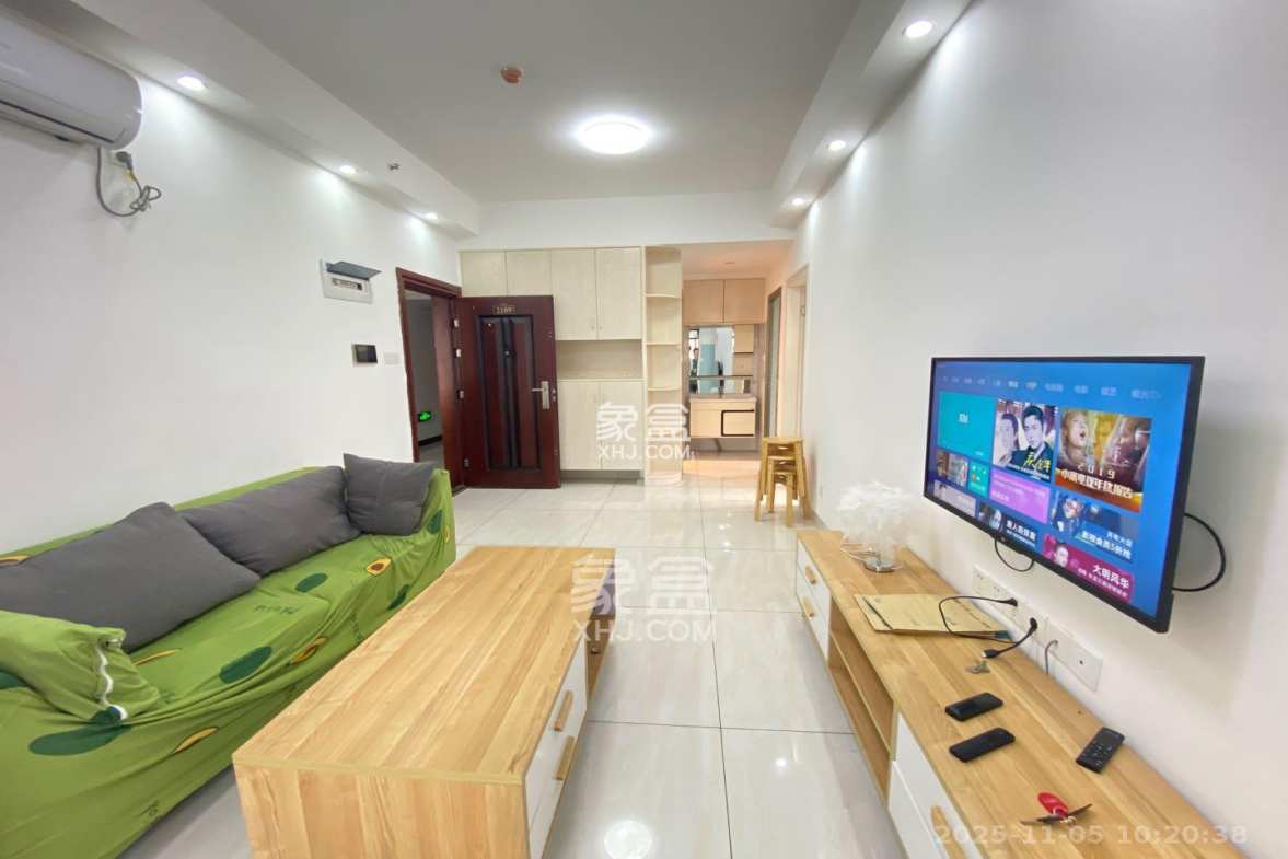 半山公馆(半山国际中心) 2室1厅1卫 2500.0元/月 半山公馆(半山国际中心) 2室1厅1卫 2500.0元/月室内图