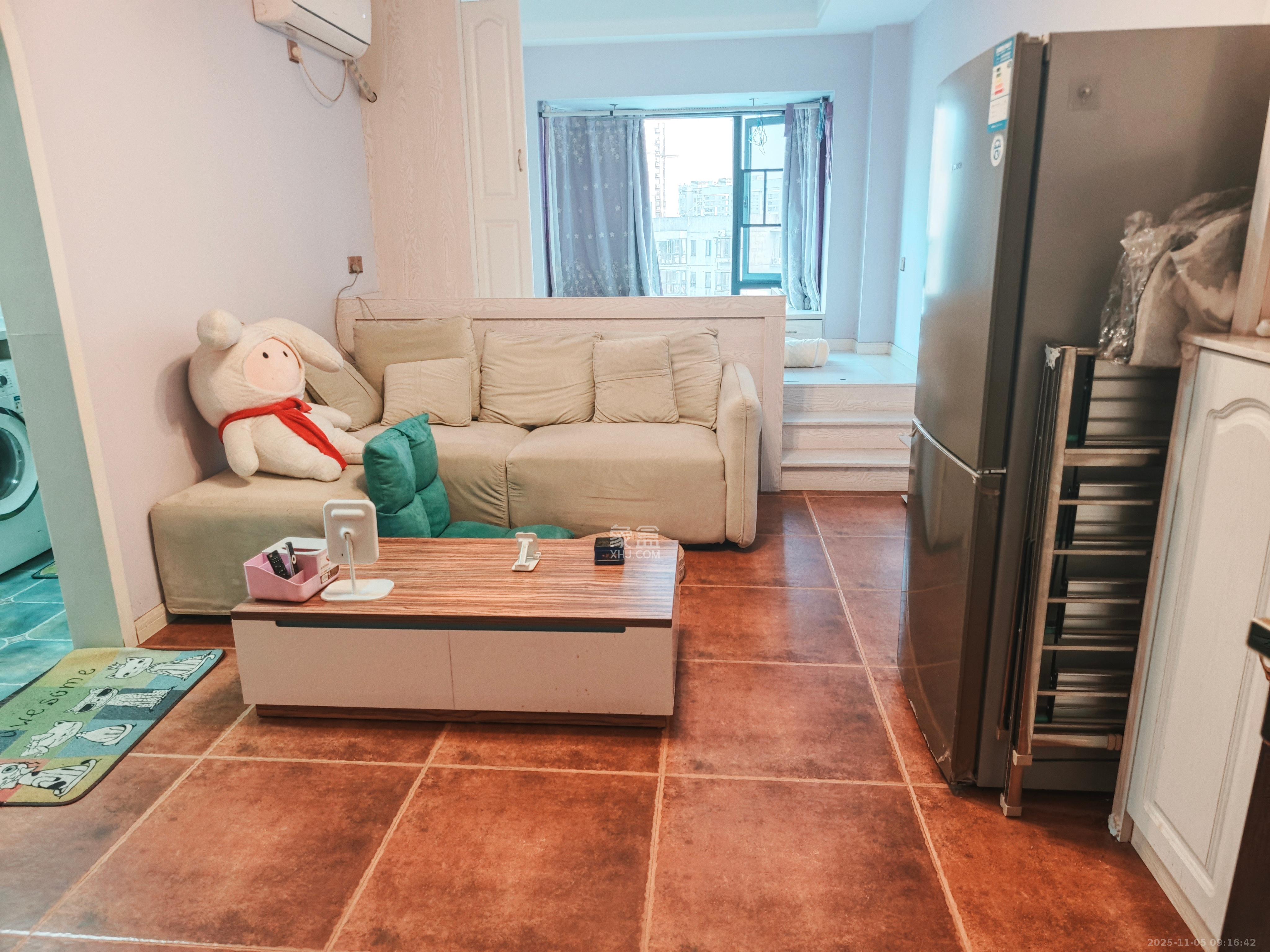 博林云栖 1室1厅1卫 1700.0元/月 博林云栖 1室1厅1卫 1700.0元/月室内图