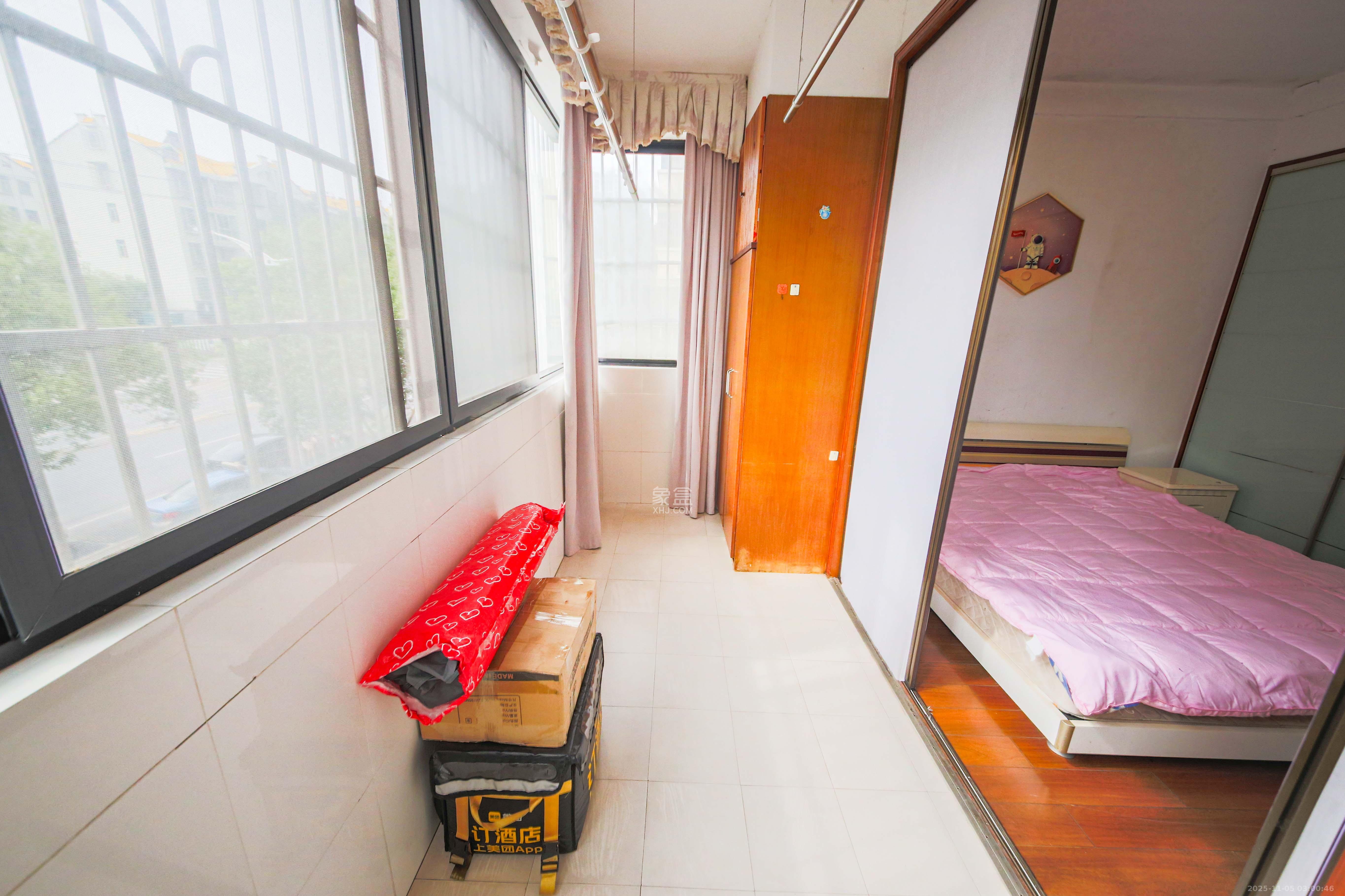 旺坤家园 3室2厅1卫 59.8万 旺坤家园 3室2厅1卫 59.8万阳台