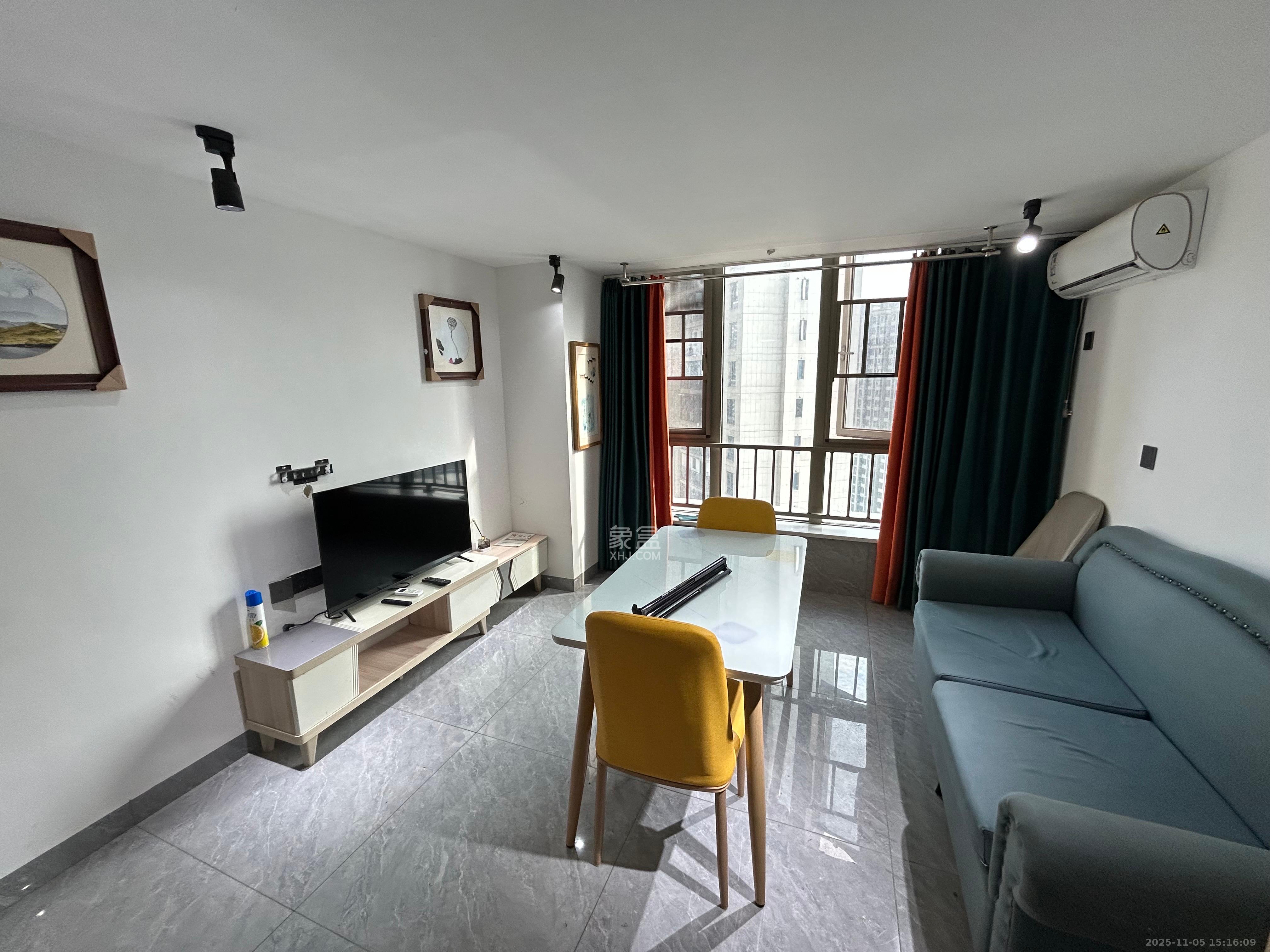 梅溪湖金茂湾  2室1厅1卫    1900.0元/月室内图