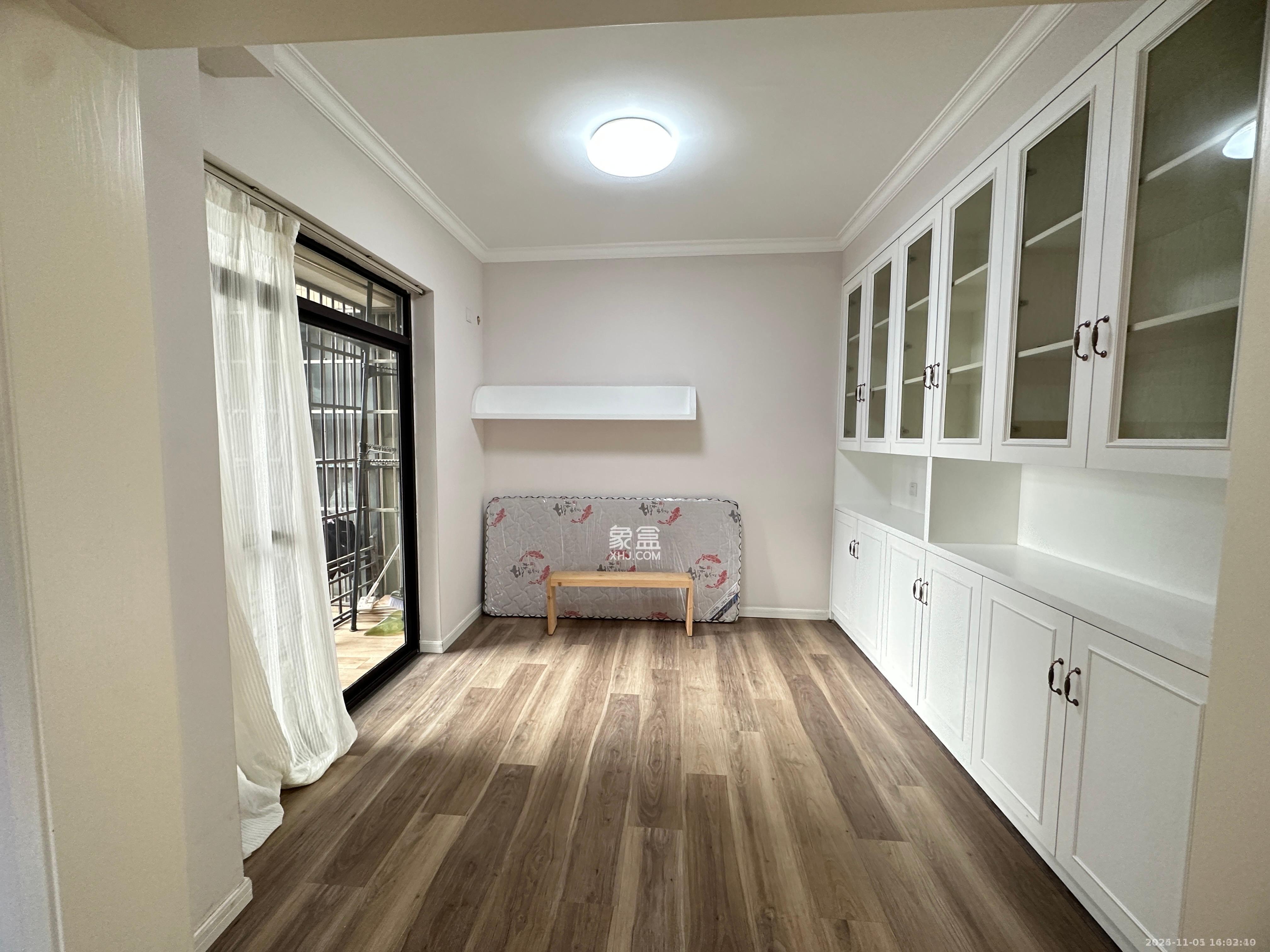 钰龙天下二期(钰龙佳园) 3室2厅1卫 3000.0元/月 钰龙天下二期(钰龙佳园) 3室2厅1卫 3000.0元/月室内图