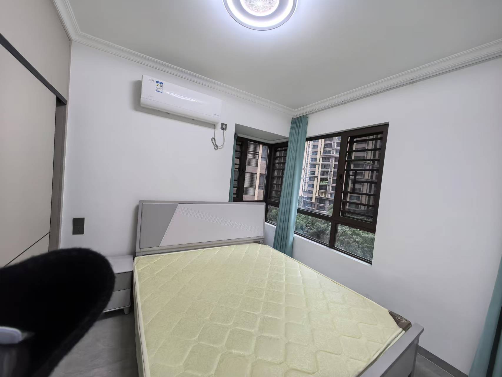 融冠乐城  5室2厅2卫    4300.0元/月室内图