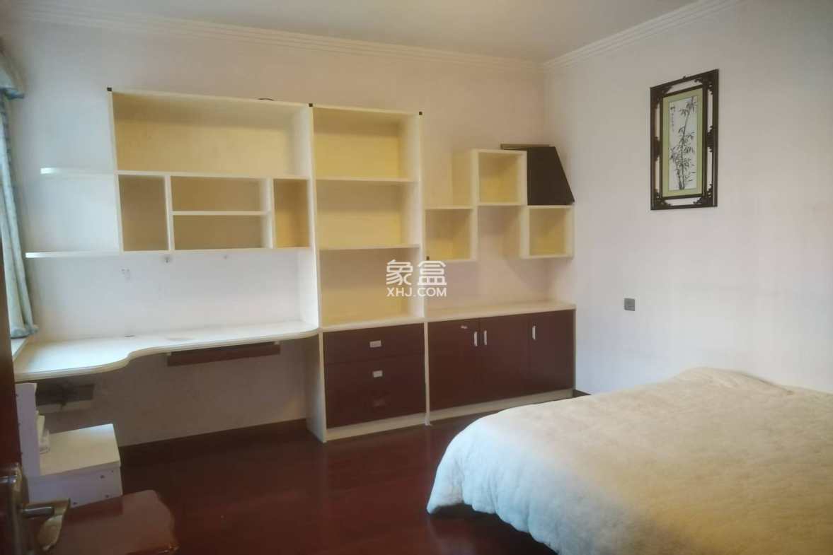 梓怡华府 3室2厅2卫 1800.0元/月 梓怡华府 3室2厅2卫 1800.0元/月室内图