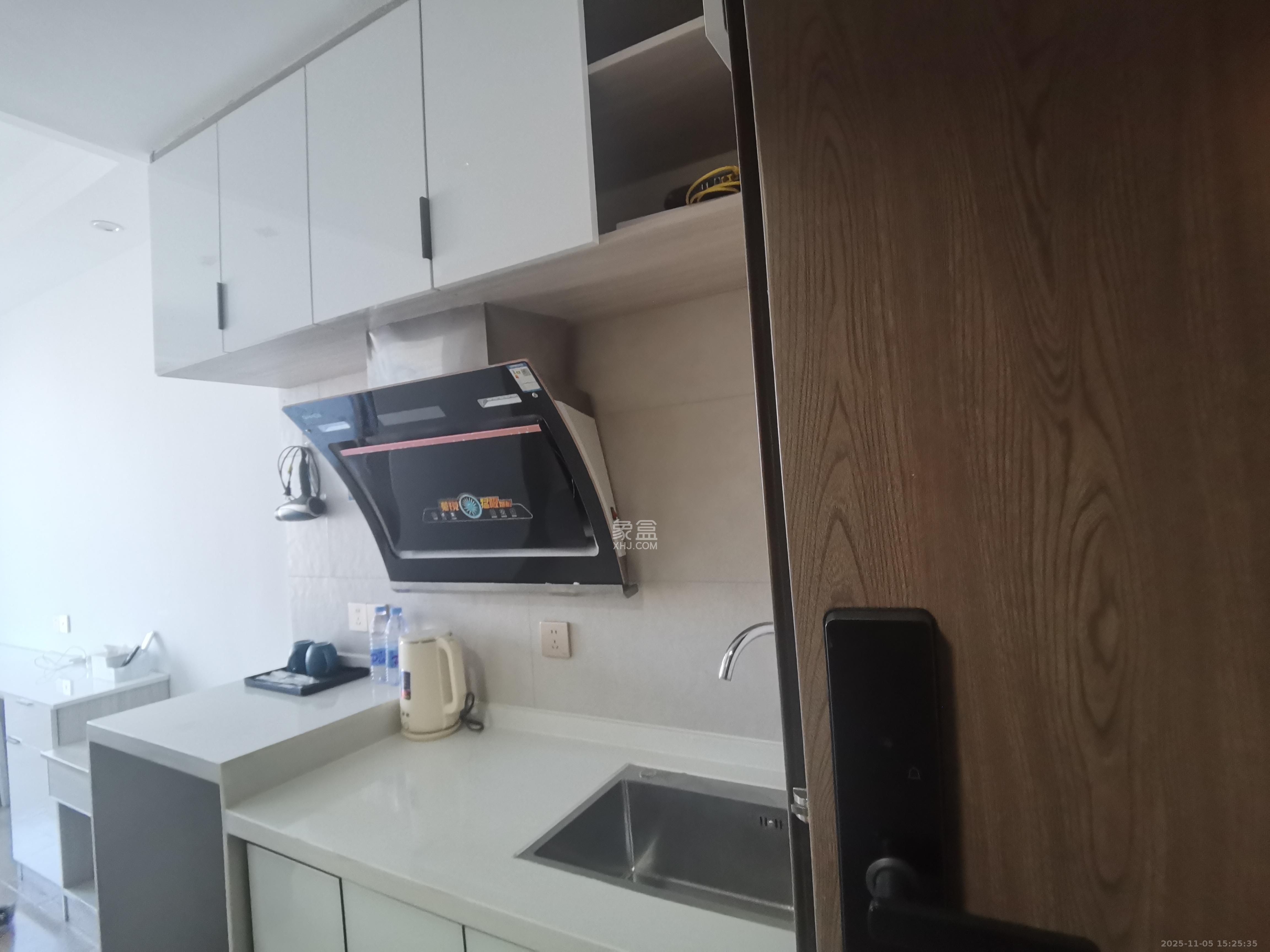 新城悦隽公园  1室1厅1卫    1600.0元/月室内图