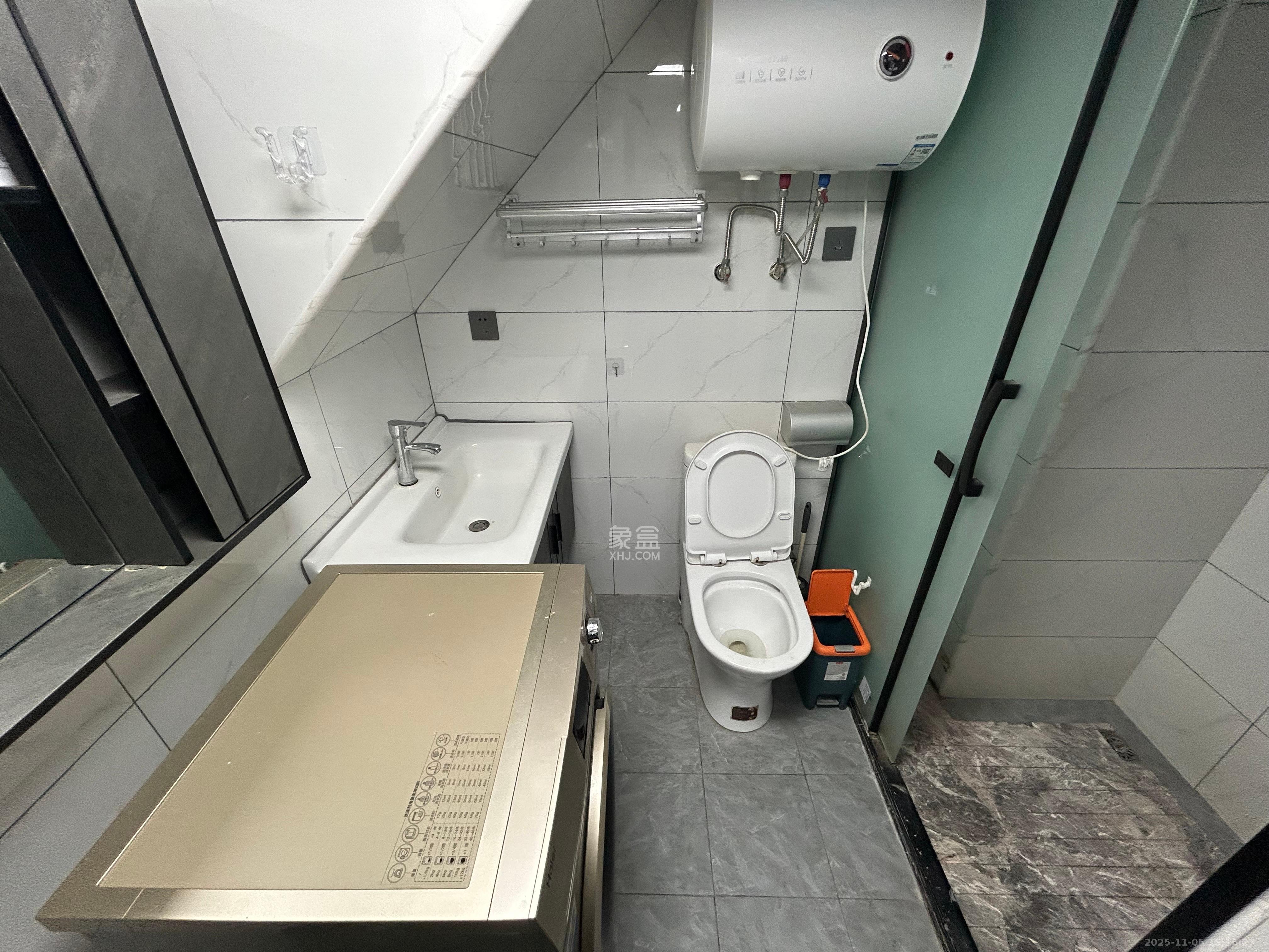 梅溪湖金茂湾 2室1厅1卫 1900.0元/月 梅溪湖金茂湾 2室1厅1卫 1900.0元/月室内图