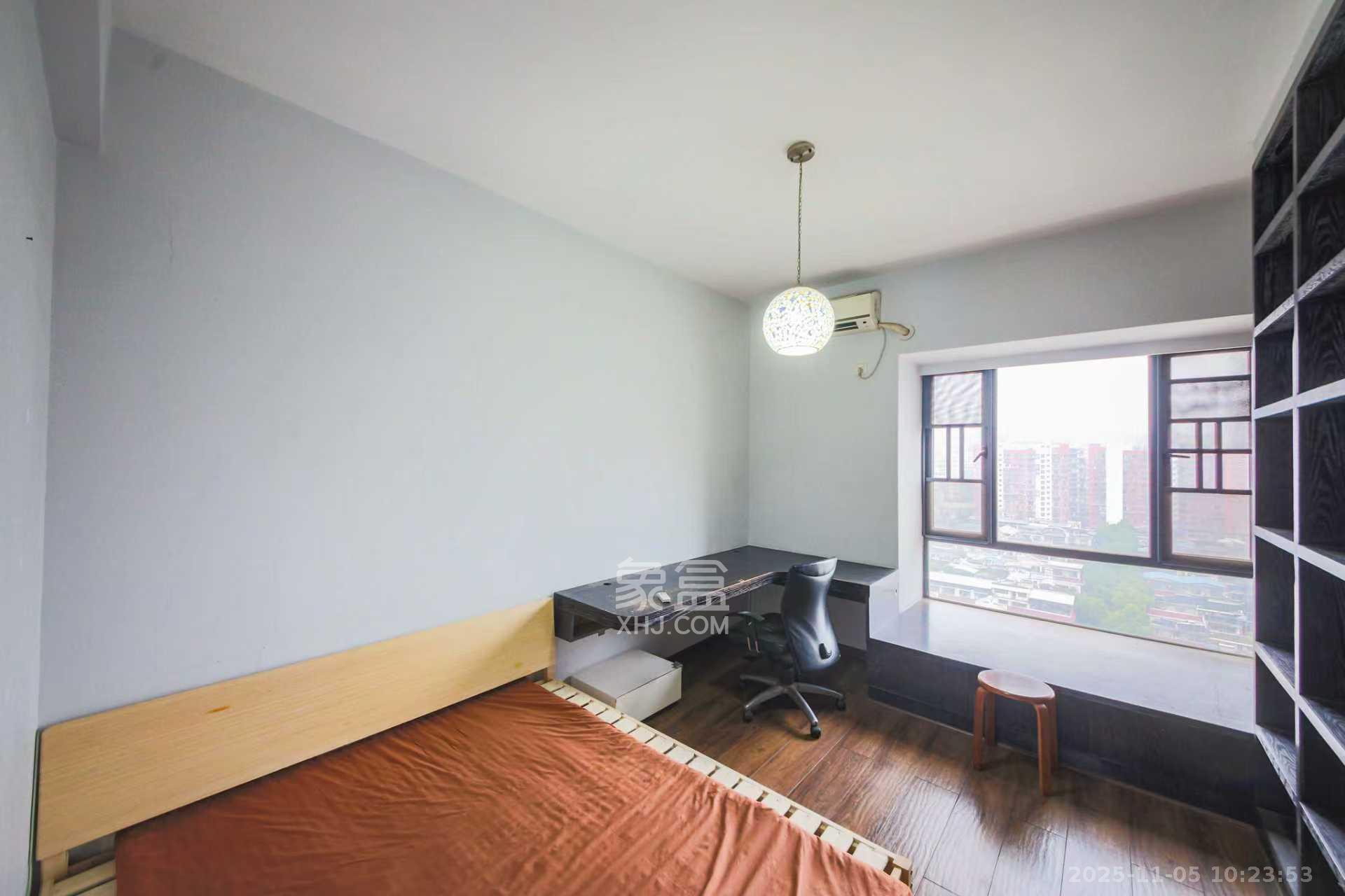 梦网景园  3室2厅2卫    3200.0元/月室内图