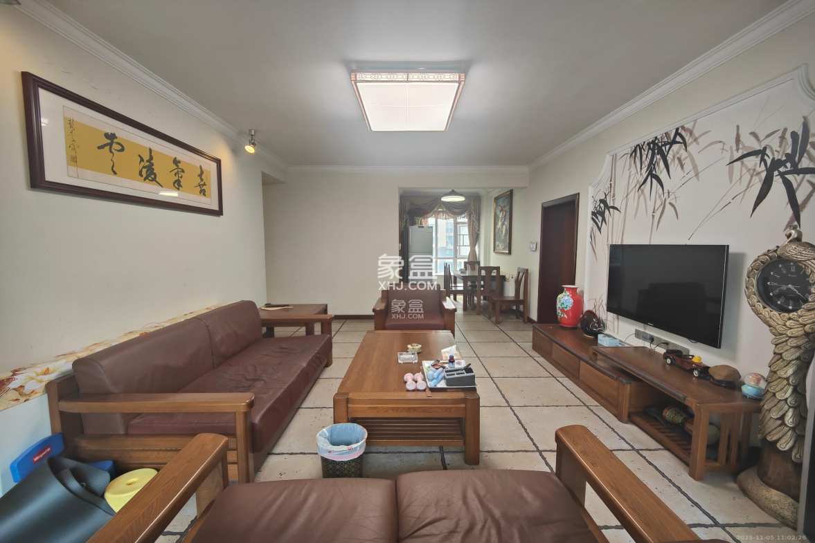 泊爱蓝湾 4室2厅2卫 3200.0元/月 泊爱蓝湾 4室2厅2卫 3200.0元/月室内图