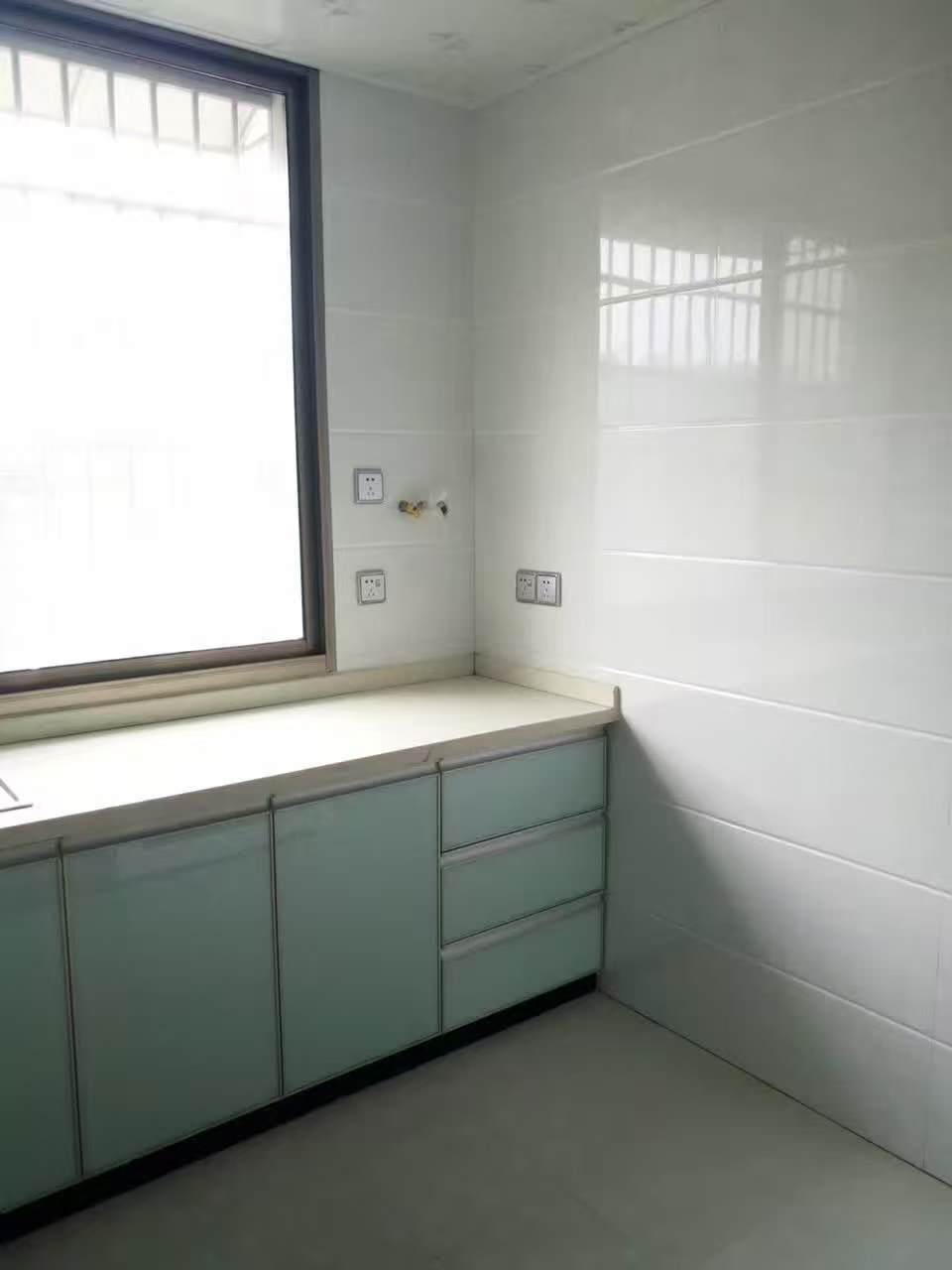 君悦华府 4室2厅2卫 63.8万 君悦华府 4室2厅2卫 63.8万客厅