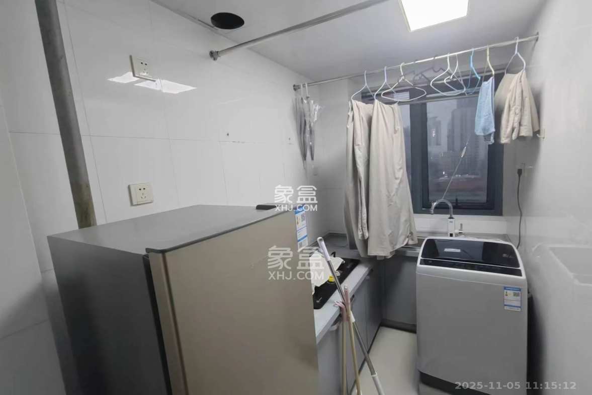 中天广场 1室1厅1卫 1800.0元/月 中天广场 1室1厅1卫 1800.0元/月室内图