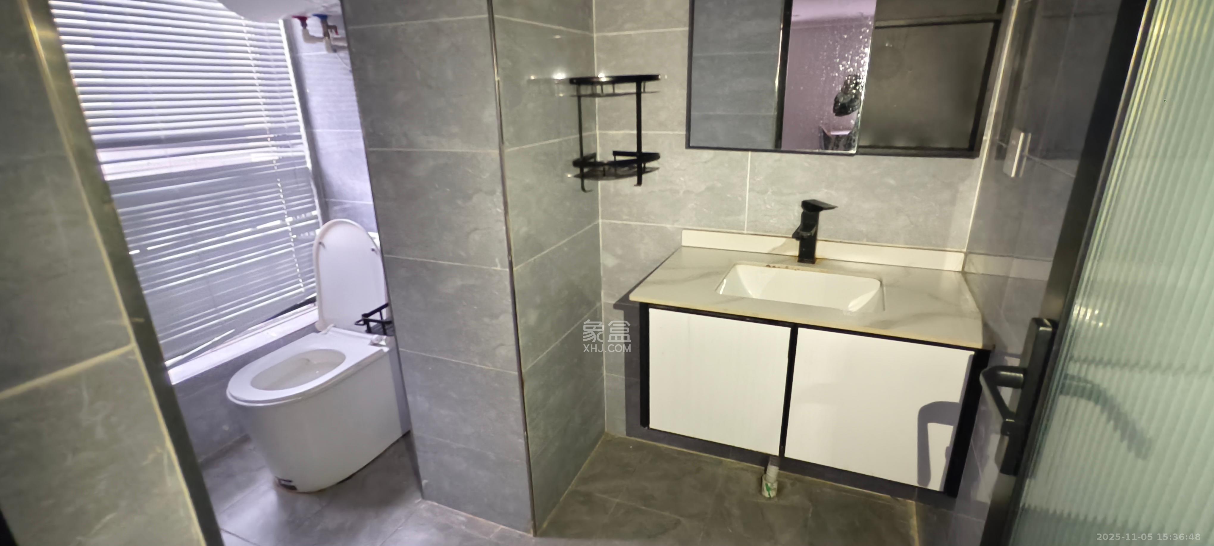 力高凤凰新天  2室2厅1卫    2500.0元/月室内图