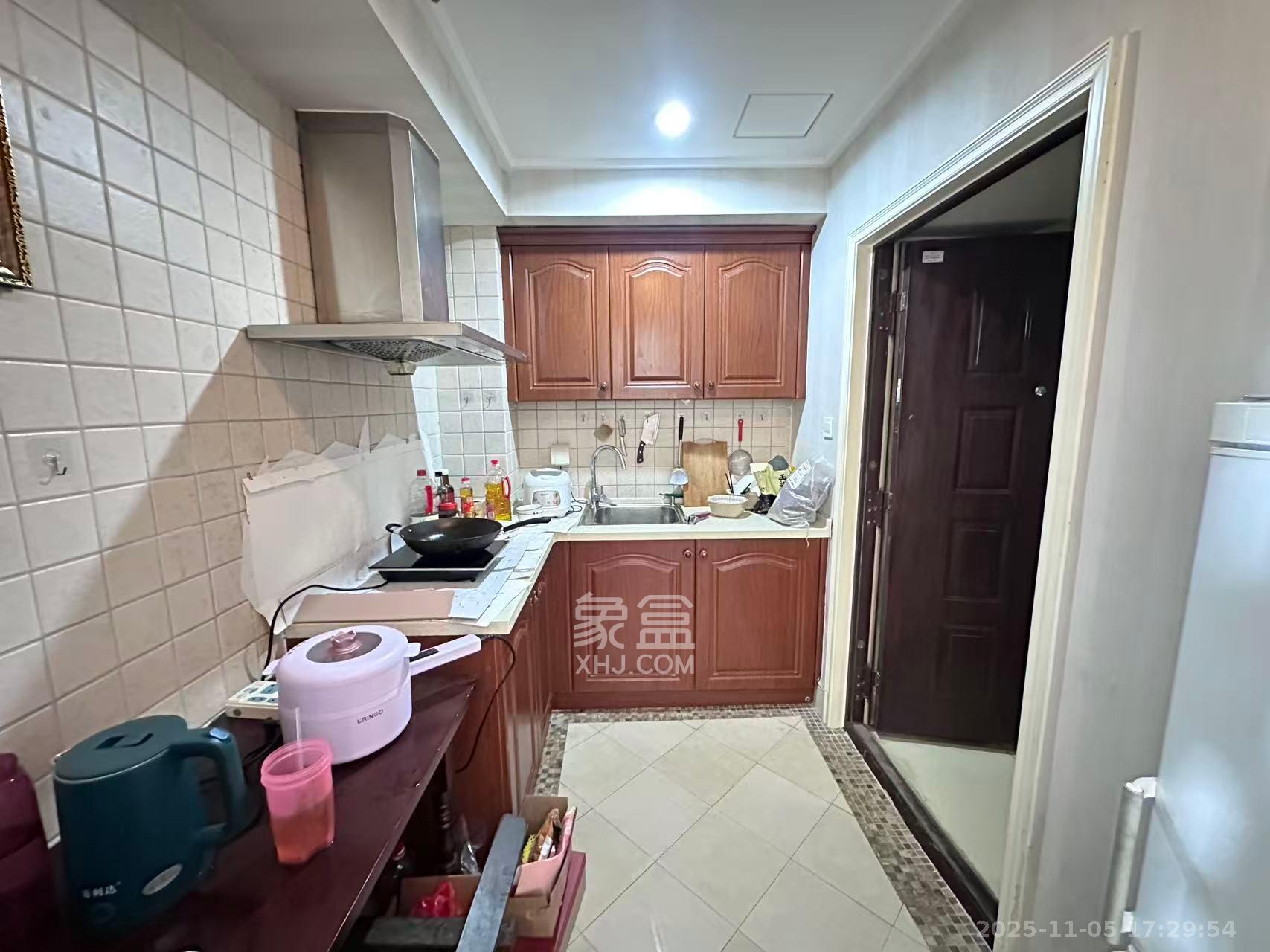 郡原广场  1室1厅1卫    1500.0元/月室内图