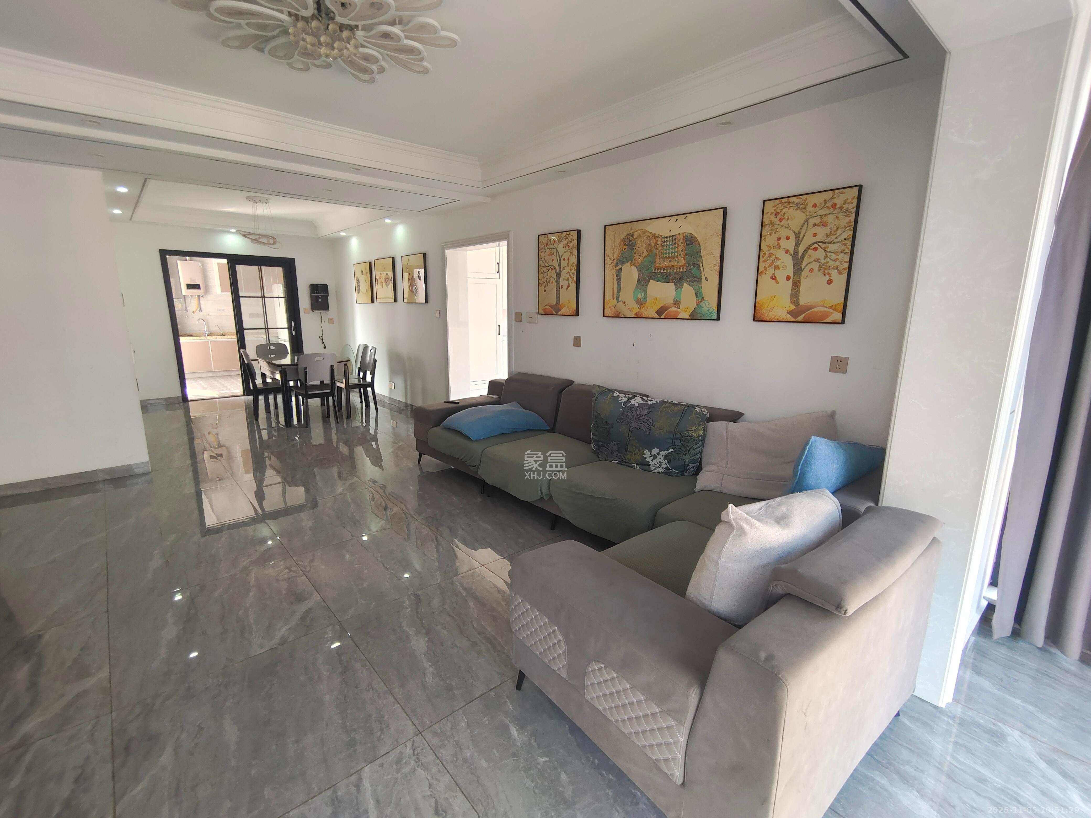 朝正美苑 4室1厅2卫 3500.0元/月 朝正美苑 4室1厅2卫 3500.0元/月室内图