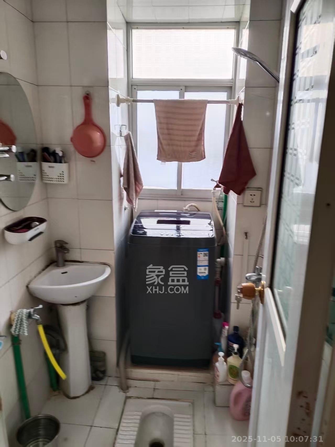 茶园坡社区(原王家冲社区) 2室1厅1卫 1300.0元/月 茶园坡社区(原王家冲社区) 2室1厅1卫 1300.0元/月室内图