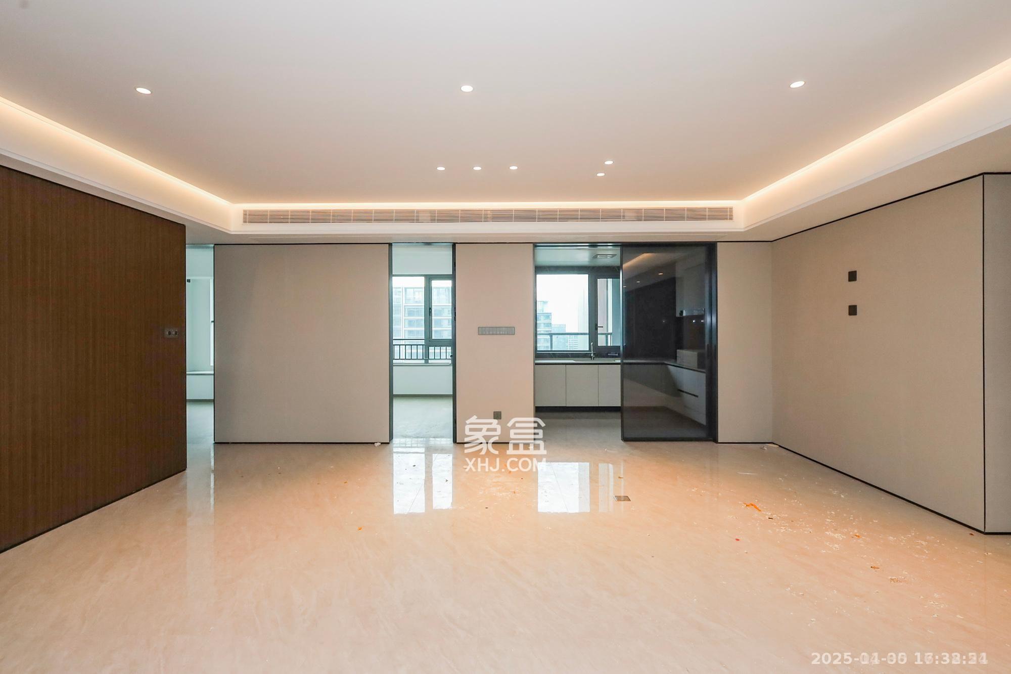 招商蛇口滨江境 4室2厅3卫 14000.0元/月 招商蛇口滨江境 4室2厅3卫 14000.0元/月室内图