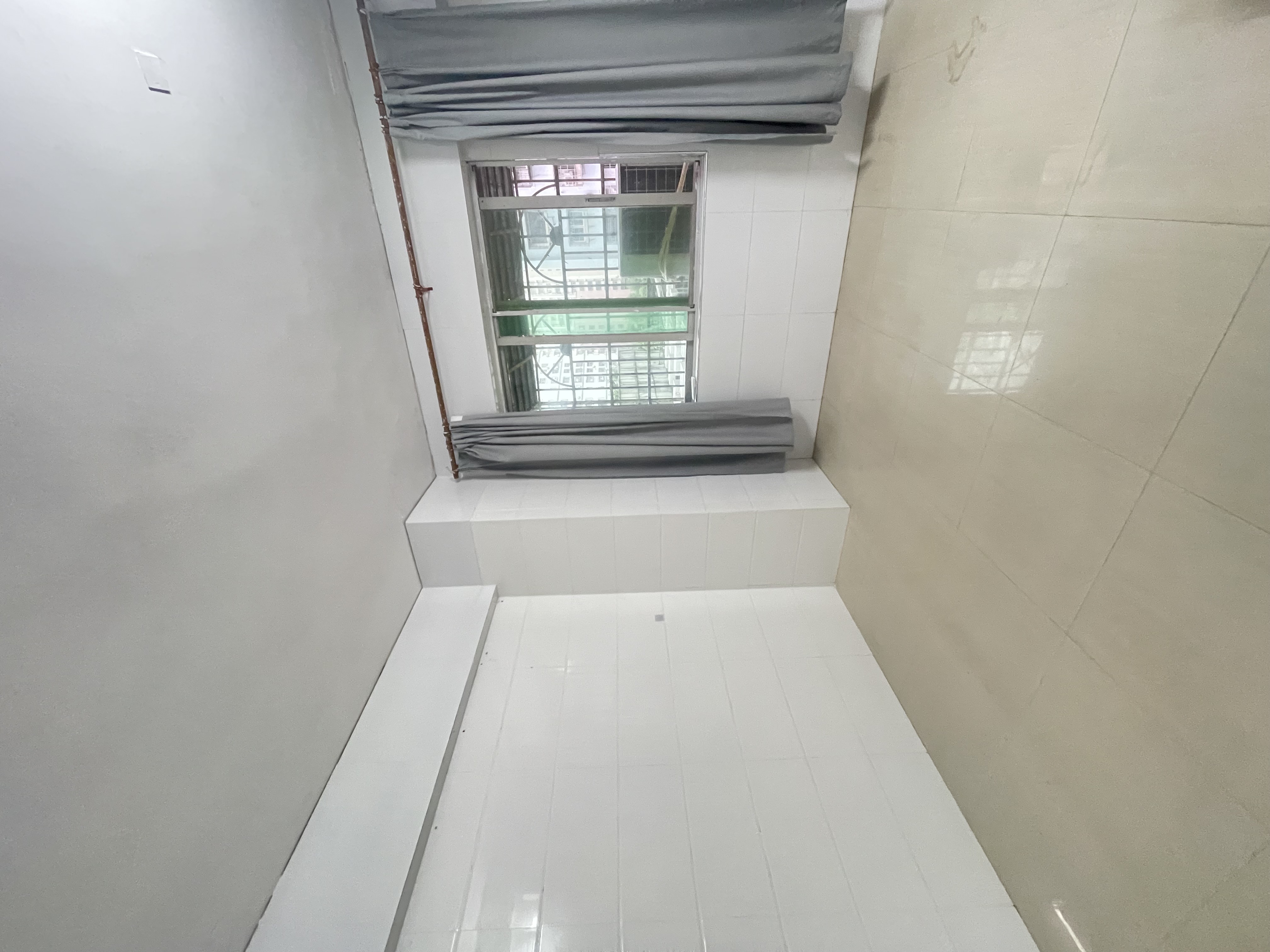 金桃苑  4室2厅1卫    2300.0元/月室内图