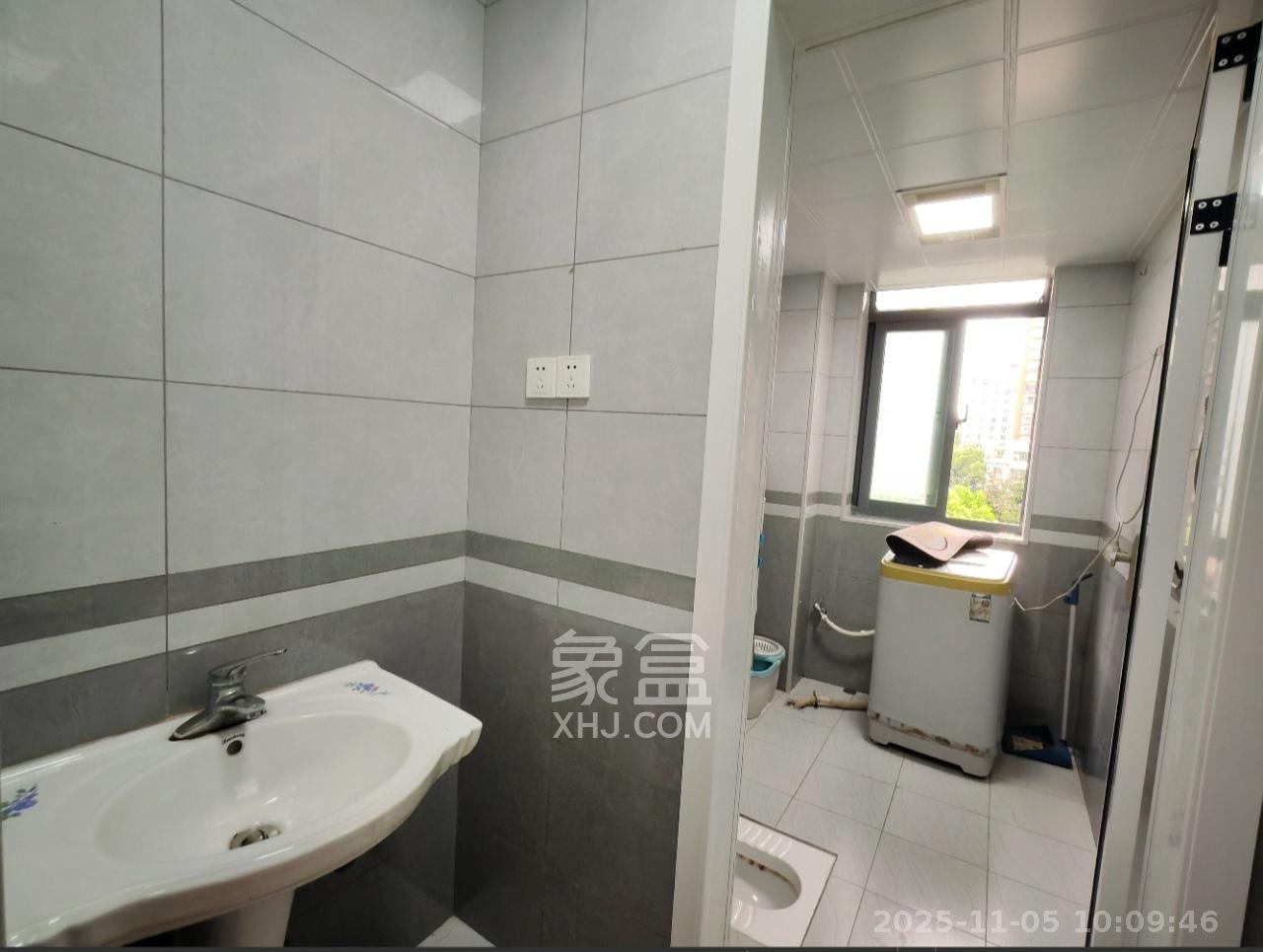 恒盛世家 3室2厅2卫 2300.0元/月 恒盛世家 3室2厅2卫 2300.0元/月室内图