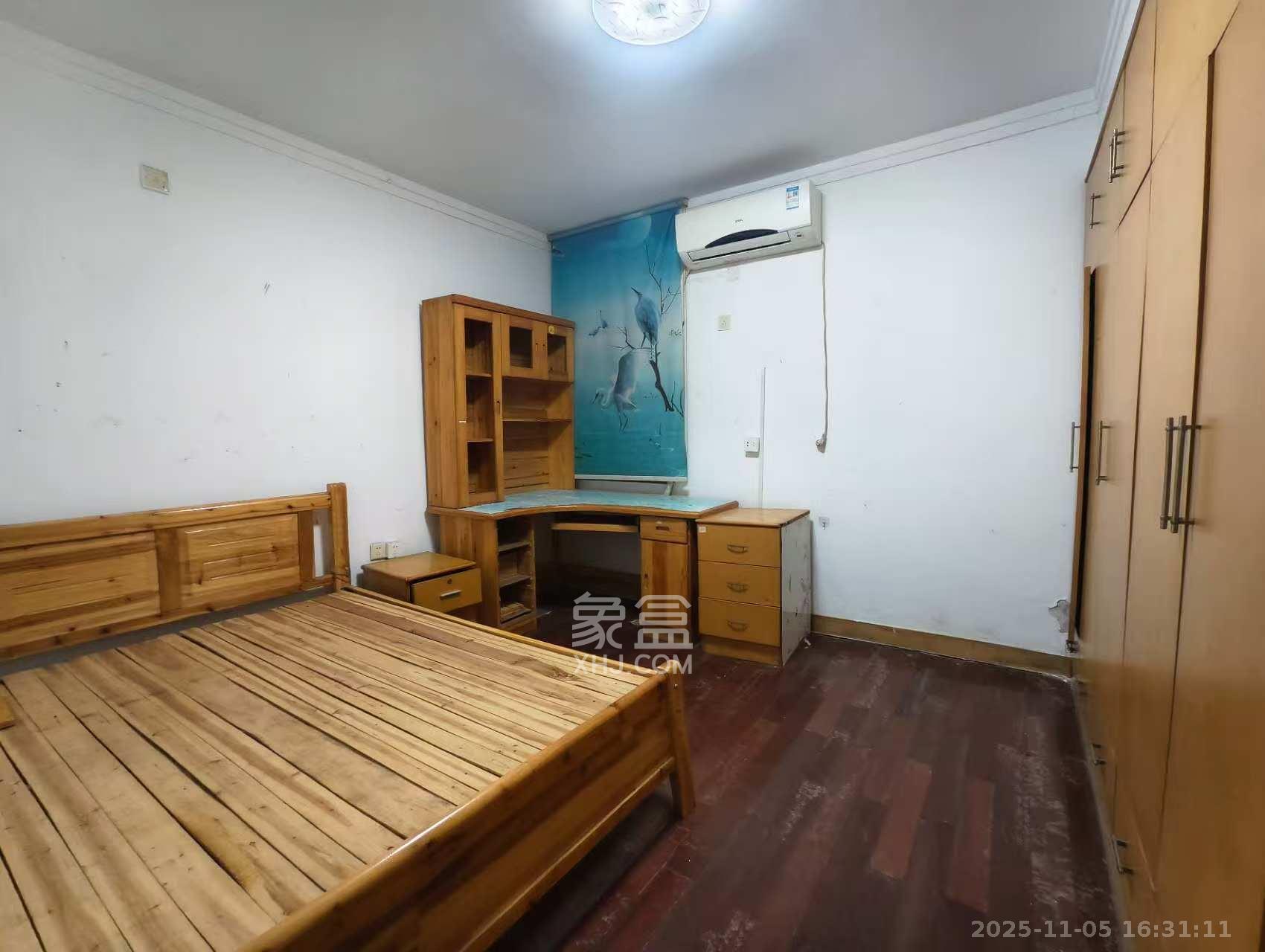 德政园  3室2厅1卫    2300.0元/月室内图