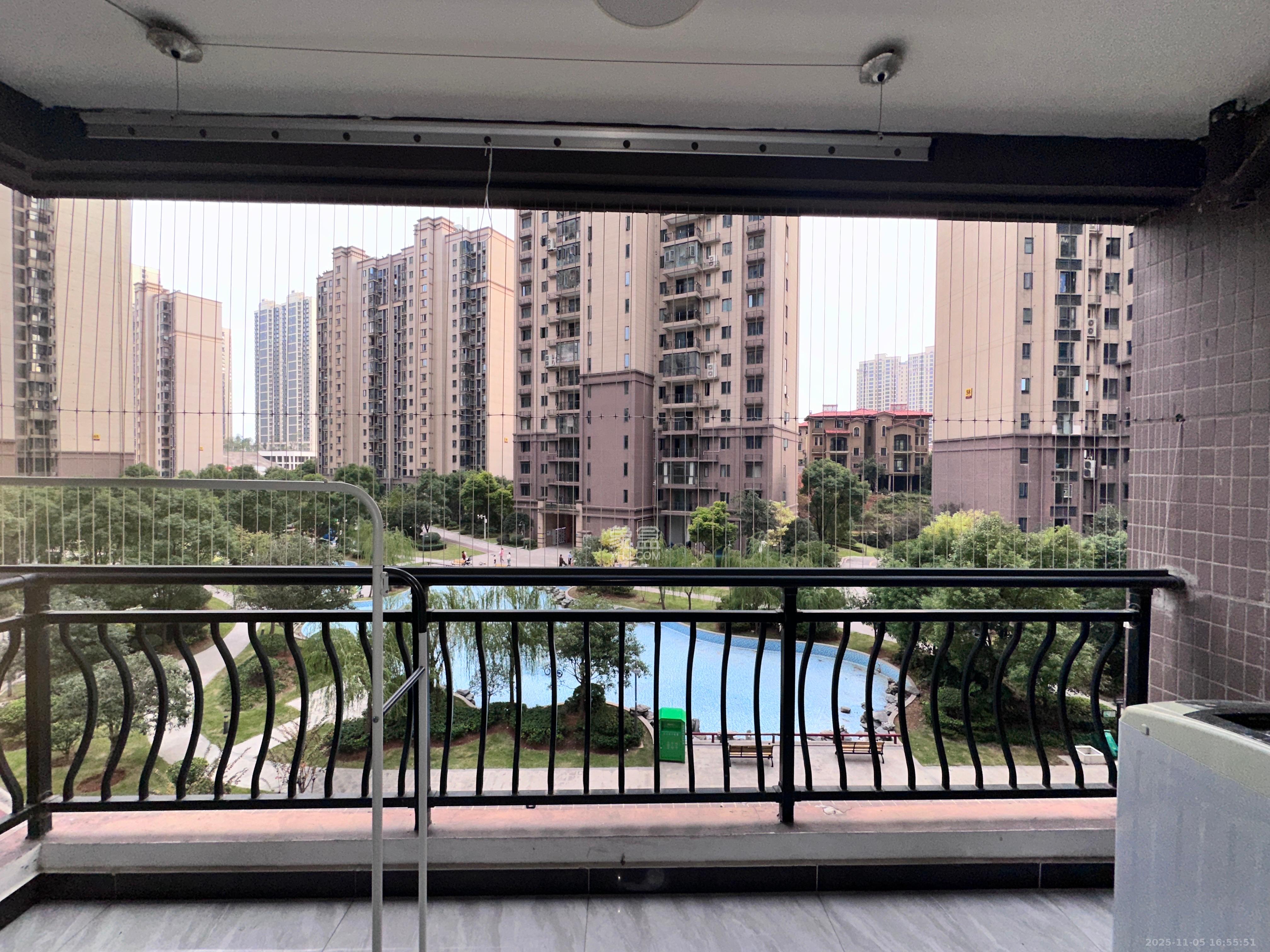 碧桂园南城首府(东宸林海) 3室2厅2卫 2000.0元/月 碧桂园南城首府(东宸林海) 3室2厅2卫 2000.0元/月室内图