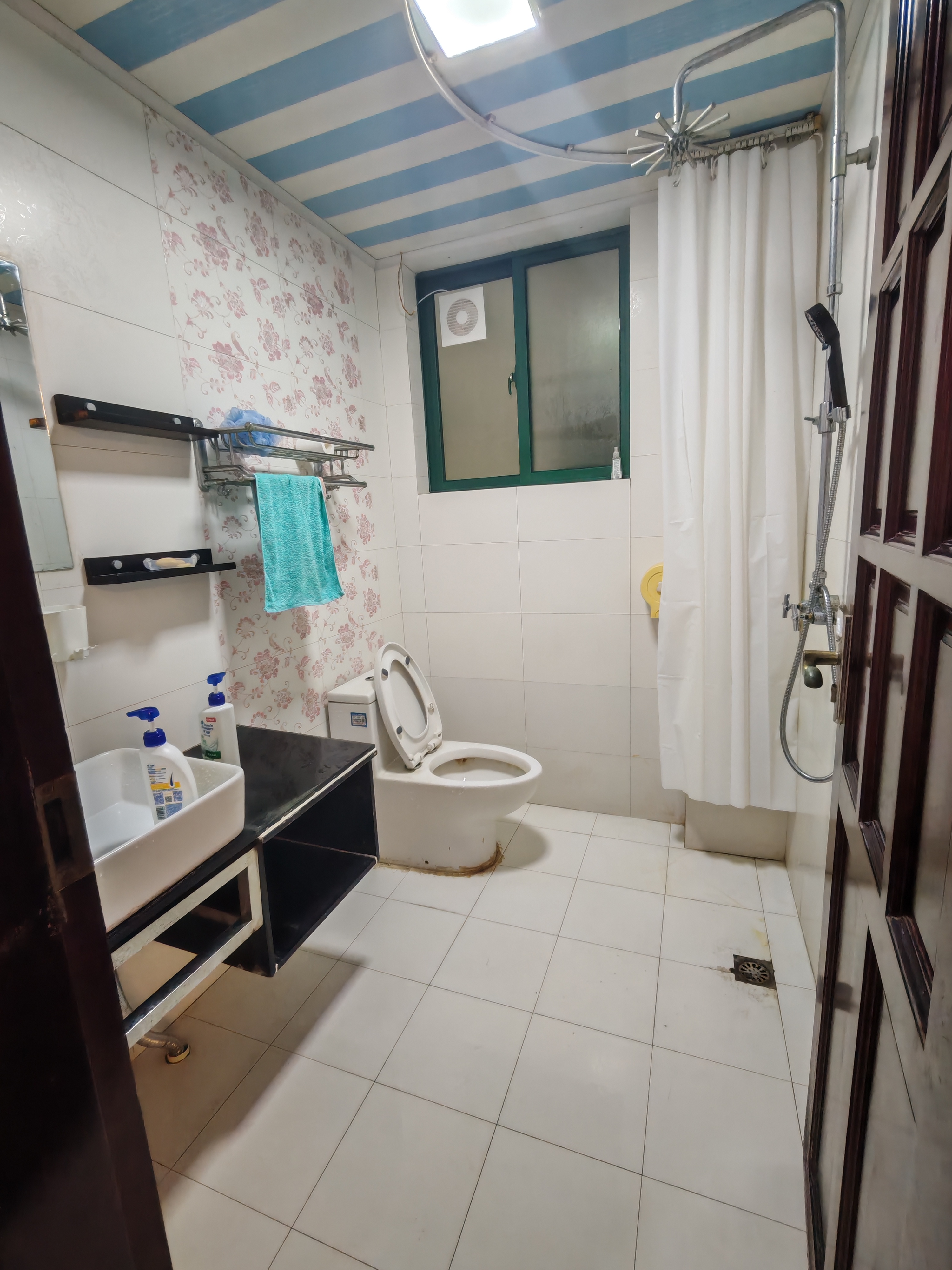 东盛名苑  3室2厅2卫    2800.0元/月室内图