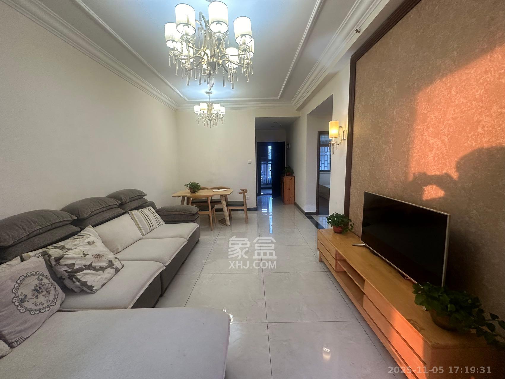 恒大御景半岛湘江苑（恒大御景半岛一期）  2室2厅1卫    2500.0元/月