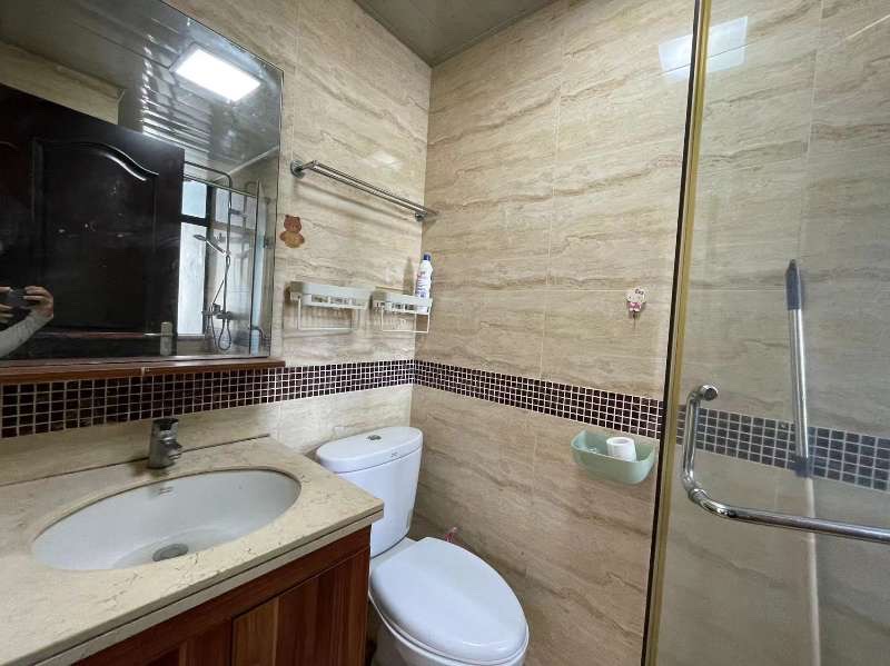 椰岛广场 1室1厅1卫 2100.0元/月 椰岛广场 1室1厅1卫 2100.0元/月室内图