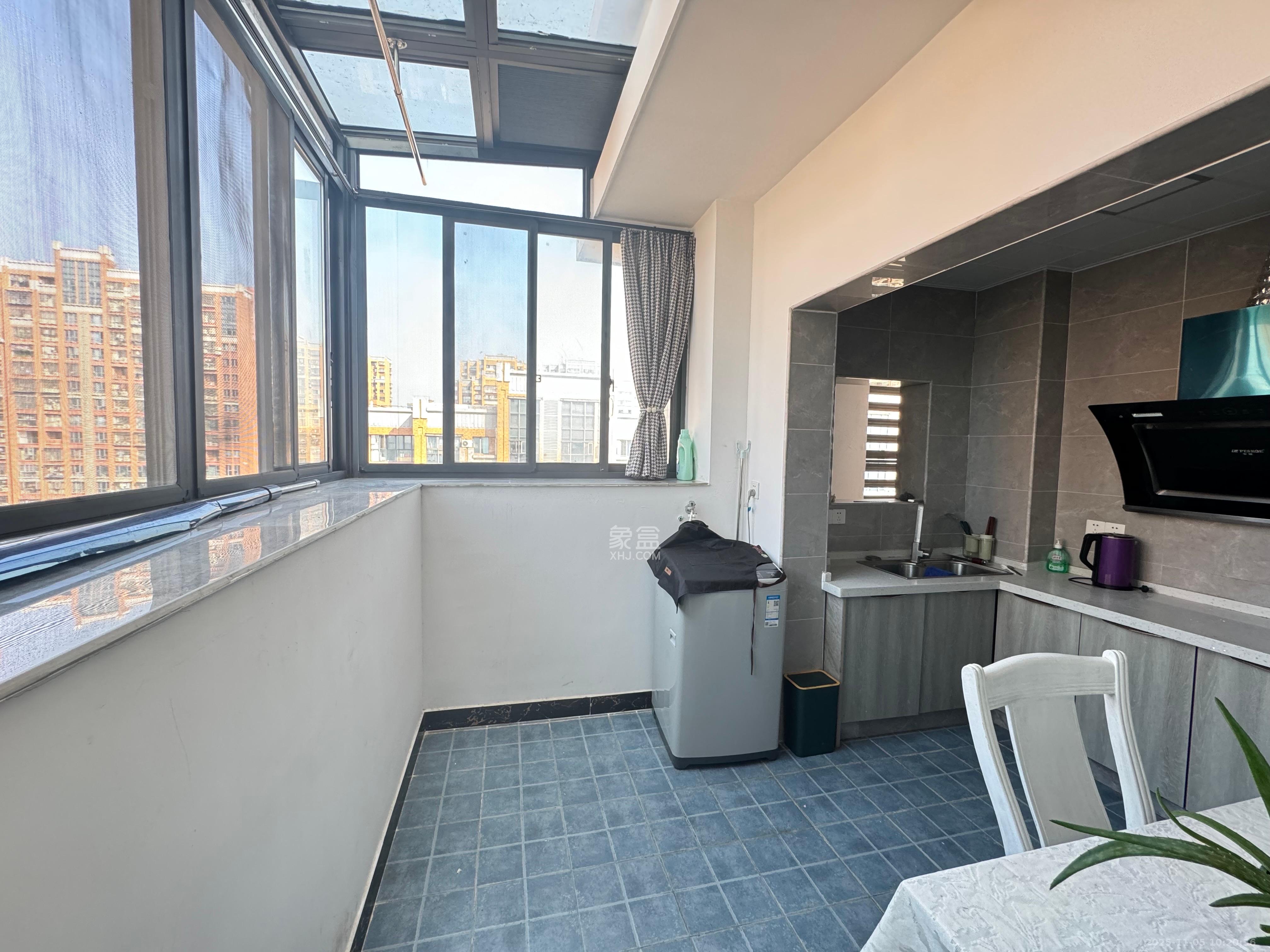 东业上城嘉苑(晟悦国际) 1室1厅1卫 1400.0元/月 东业上城嘉苑(晟悦国际) 1室1厅1卫 1400.0元/月室内图