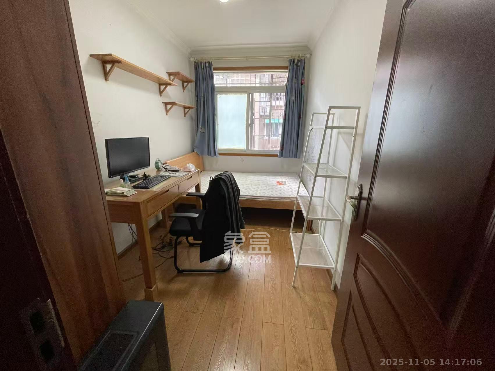 红旗区五片 2室1厅1卫 2200.0元/月 红旗区五片 2室1厅1卫 2200.0元/月室内图