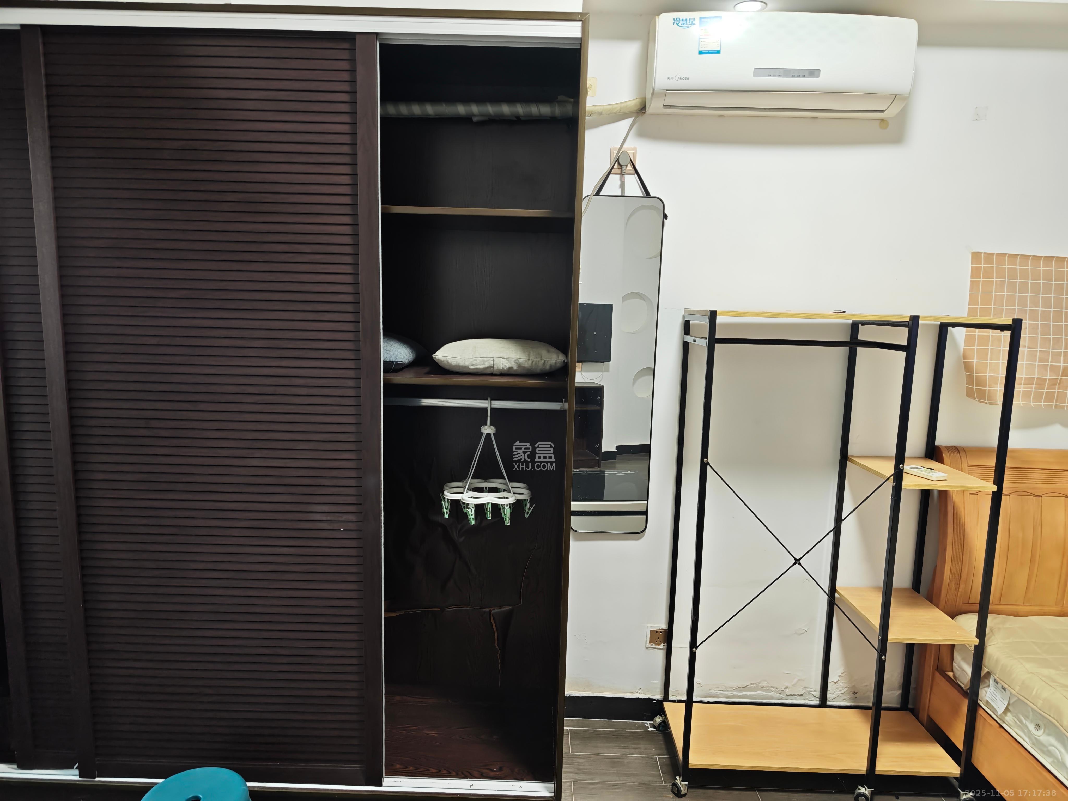 奥克斯广场 1室1厅1卫 1500.0元/月 奥克斯广场 1室1厅1卫 1500.0元/月室内图