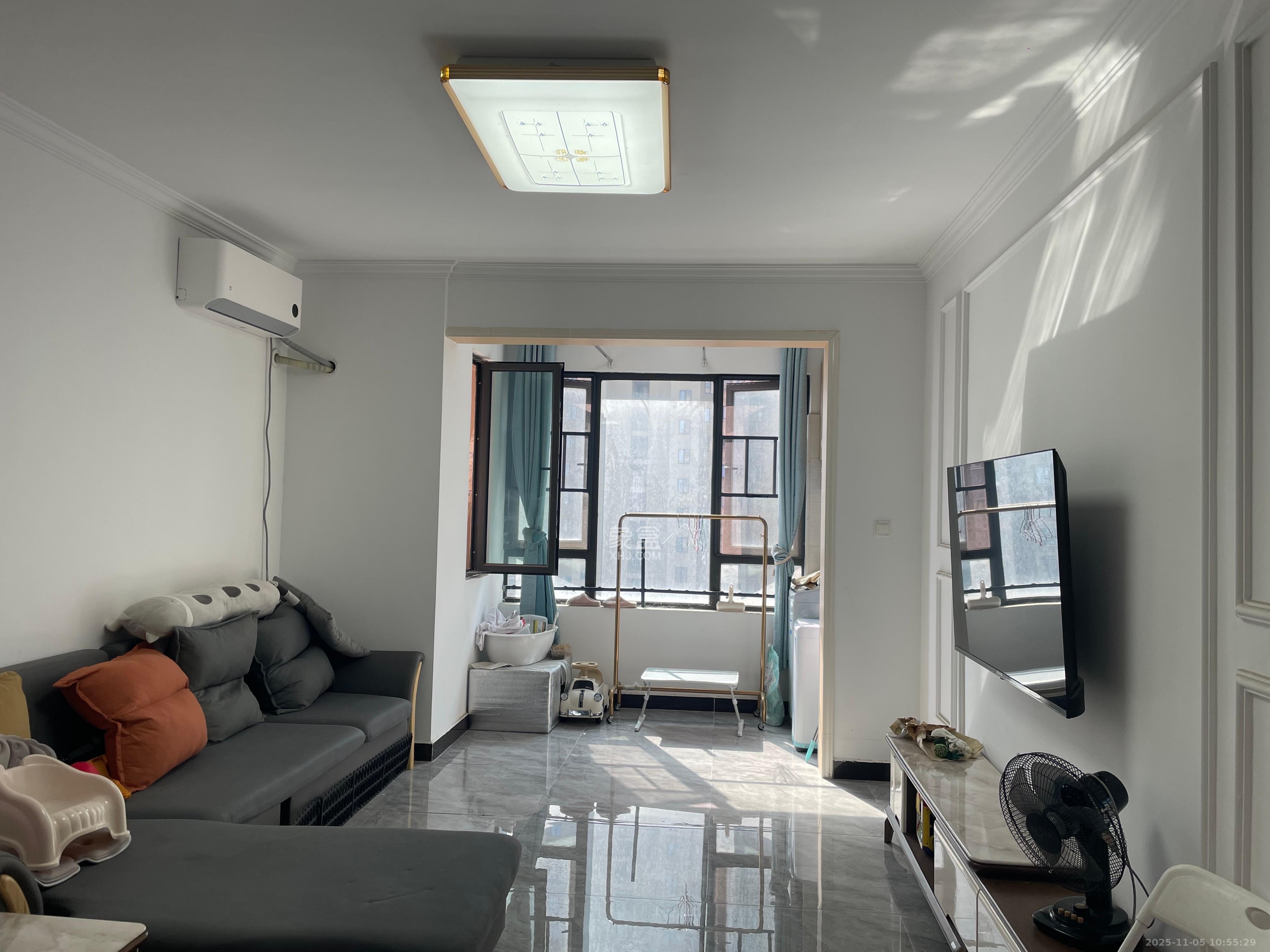 东合新苑  2室2厅1卫    2100.0元/月室内图