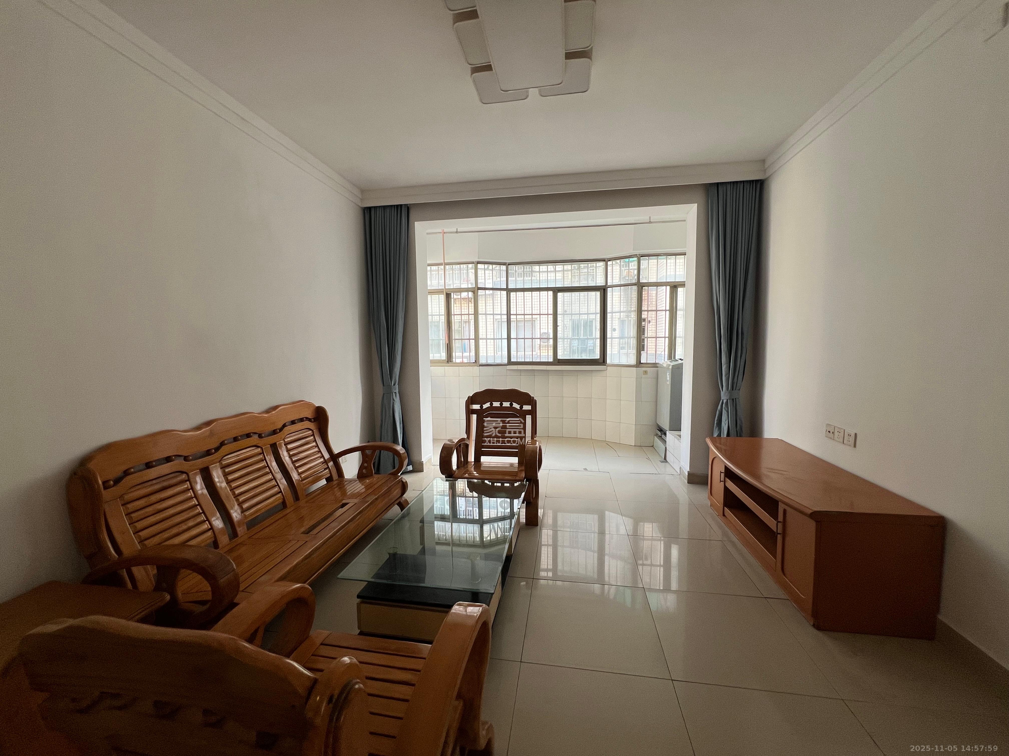 天韵家园 2室2厅1卫 1300.0元/月 天韵家园 2室2厅1卫 1300.0元/月室内图