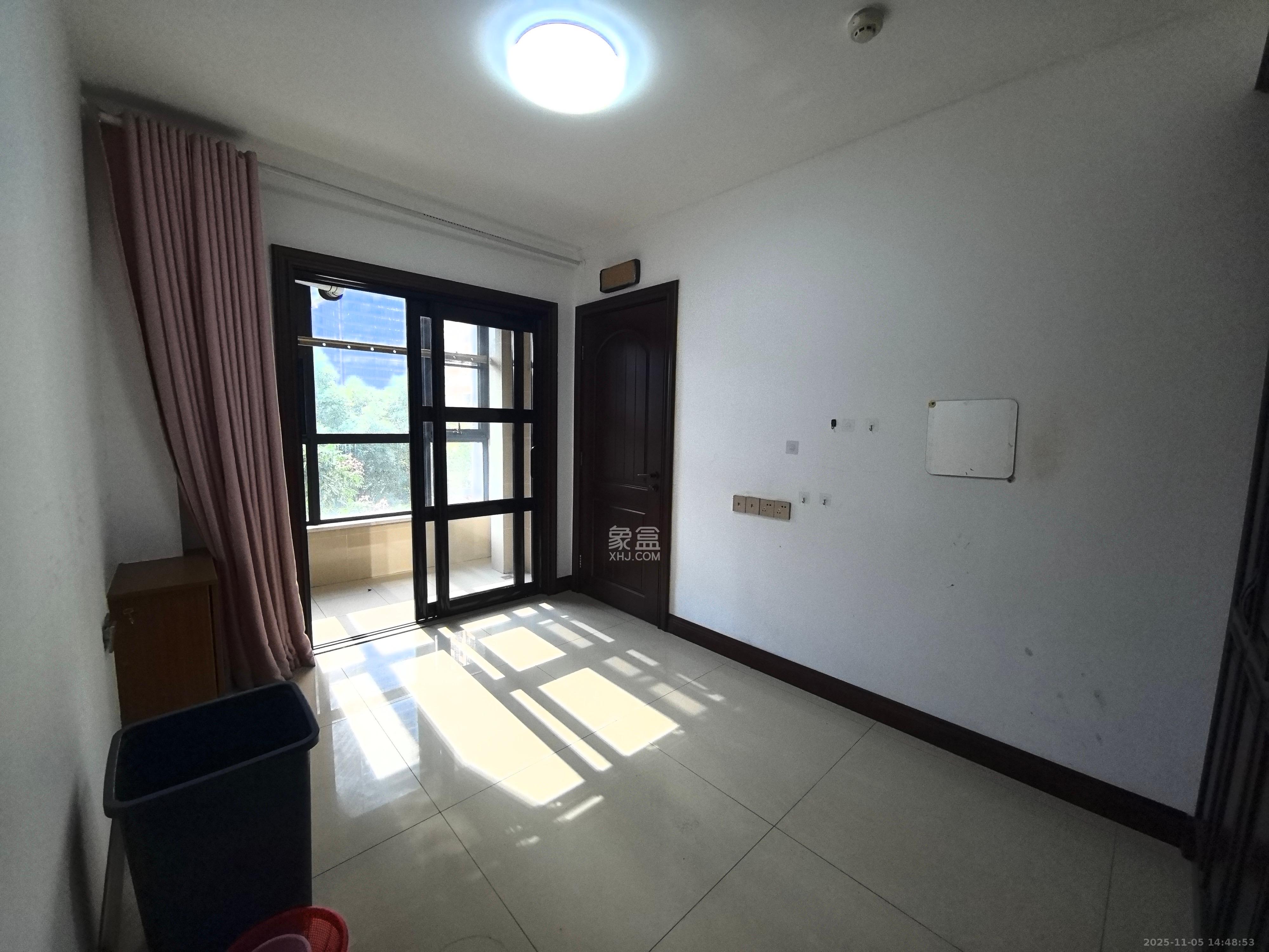 保利国际广场  4室2厅2卫    16000.0元/月室内图