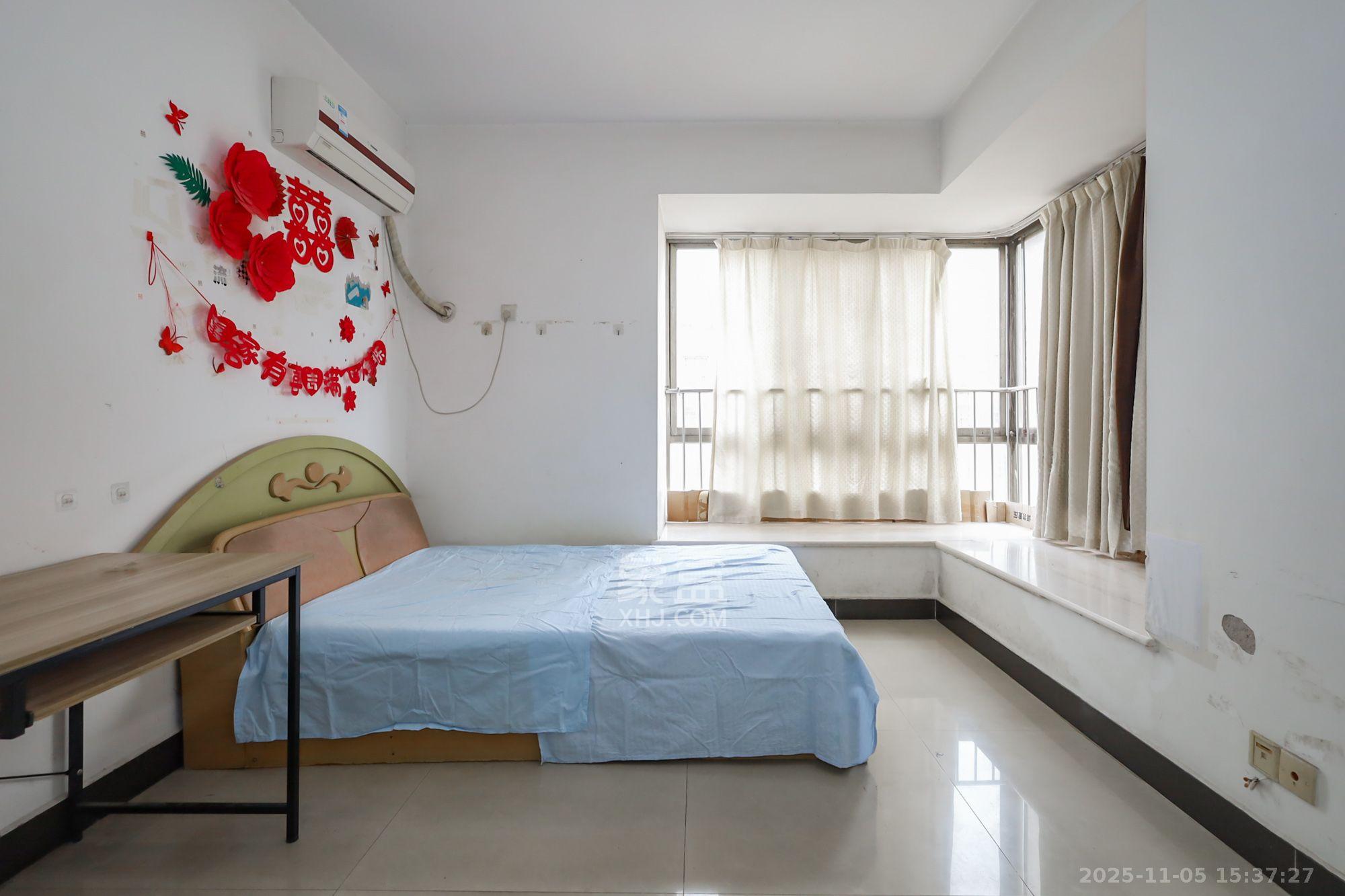 雄海花园  2室1厅1卫    2100.0元/月室内图