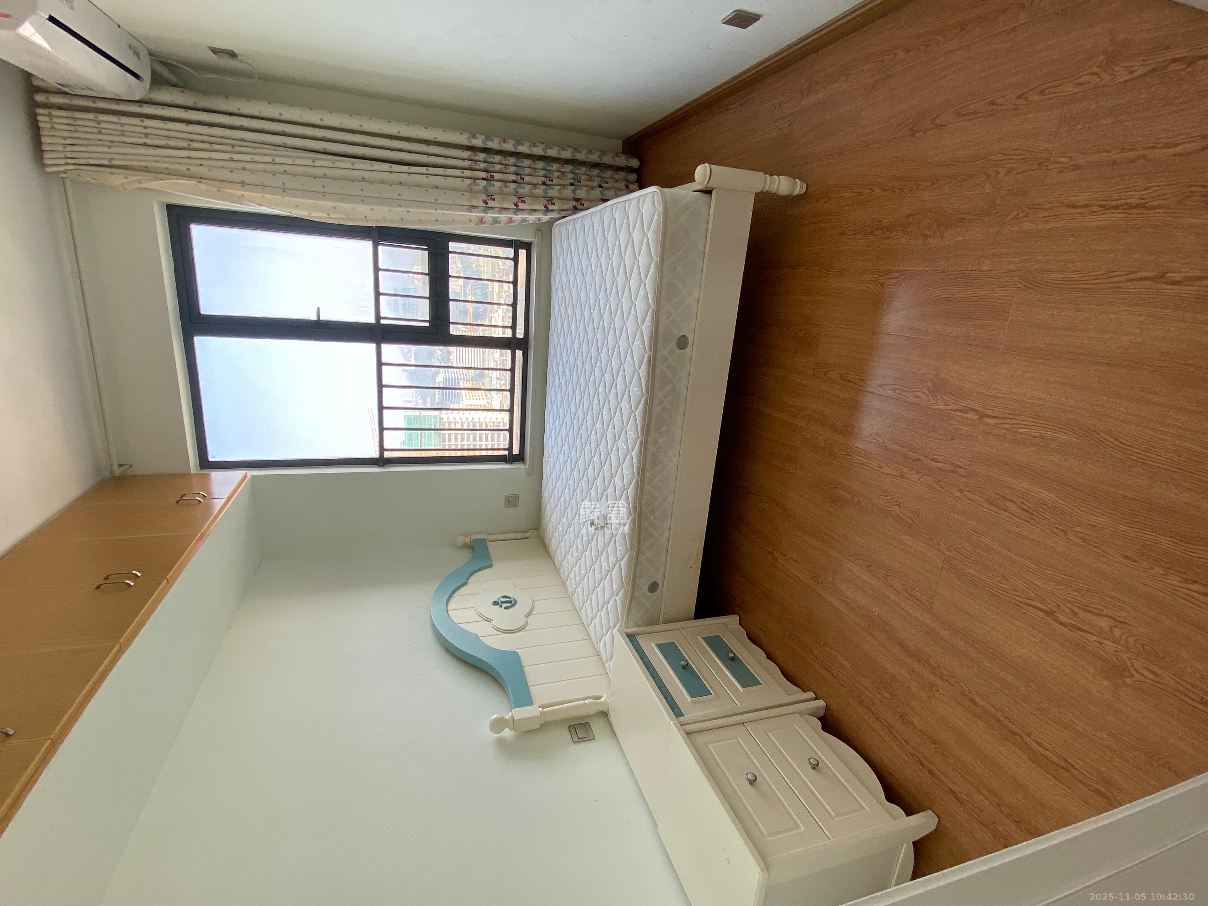 荣盛花语馨苑 3室2厅1卫 2400.0元/月 荣盛花语馨苑 3室2厅1卫 2400.0元/月室内图