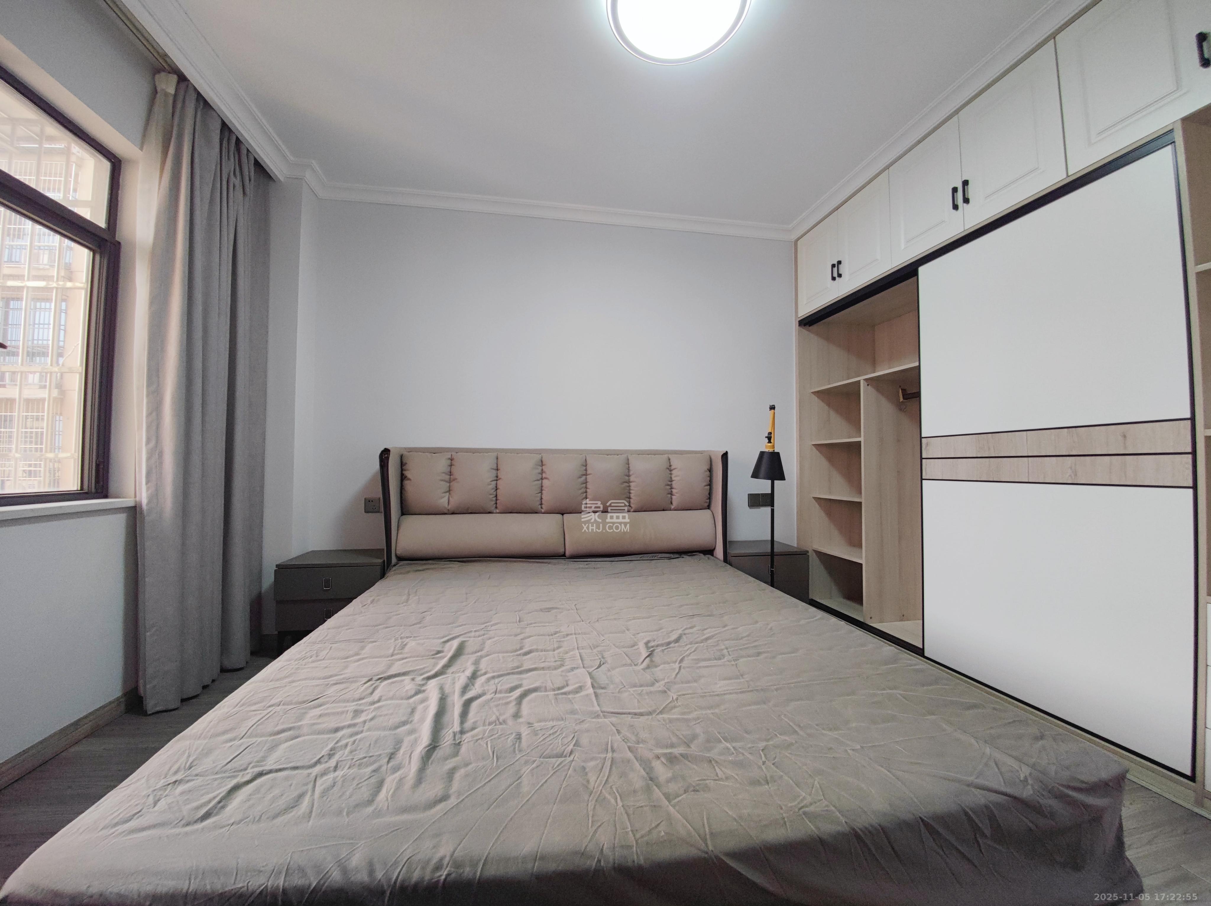 悦湖山  3室2厅2卫    3000.0元/月室内图