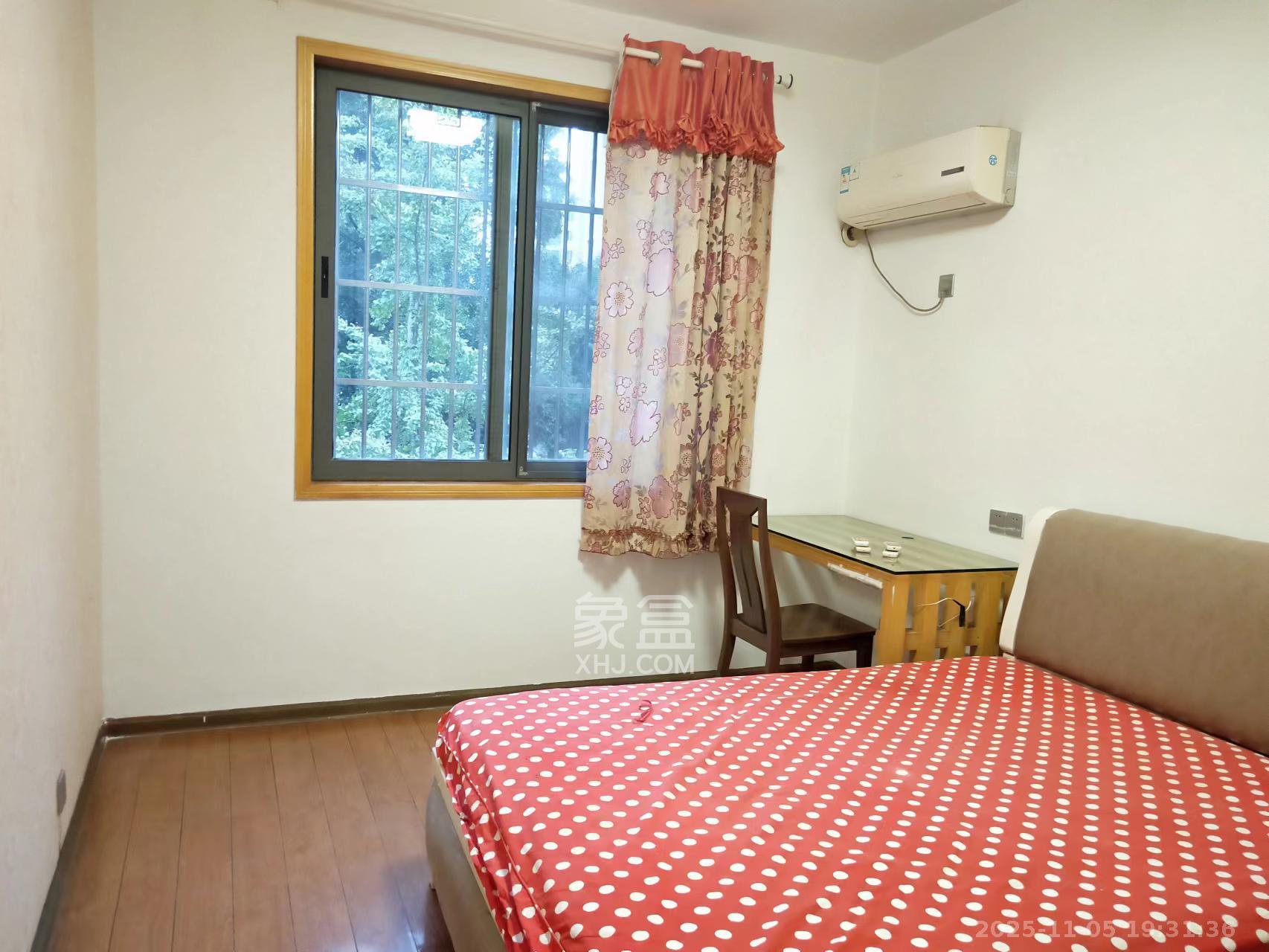 上海城小区  3室2厅2卫    2500.0元/月室内图