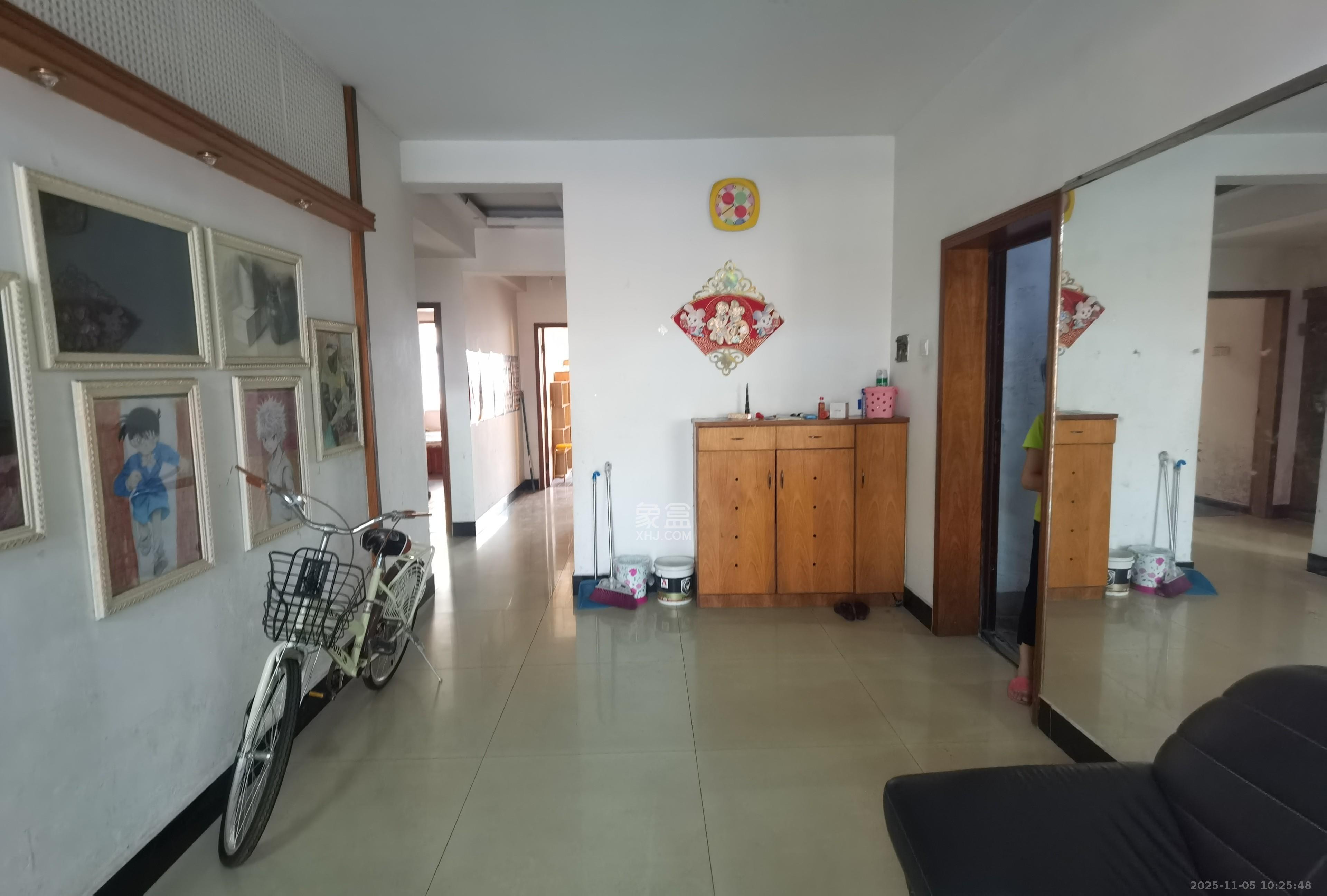 楚天家园 3室2厅2卫 1800.0元/月 楚天家园 3室2厅2卫 1800.0元/月室内图