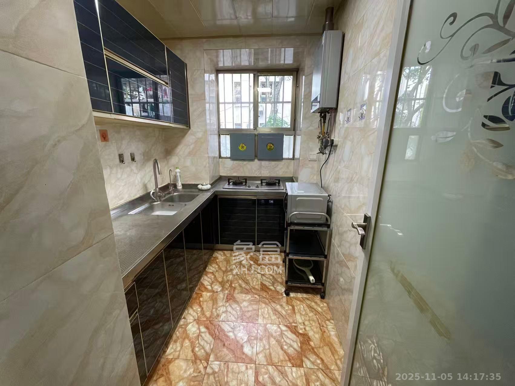 红旗区五片 2室1厅1卫 2200.0元/月 红旗区五片 2室1厅1卫 2200.0元/月室内图