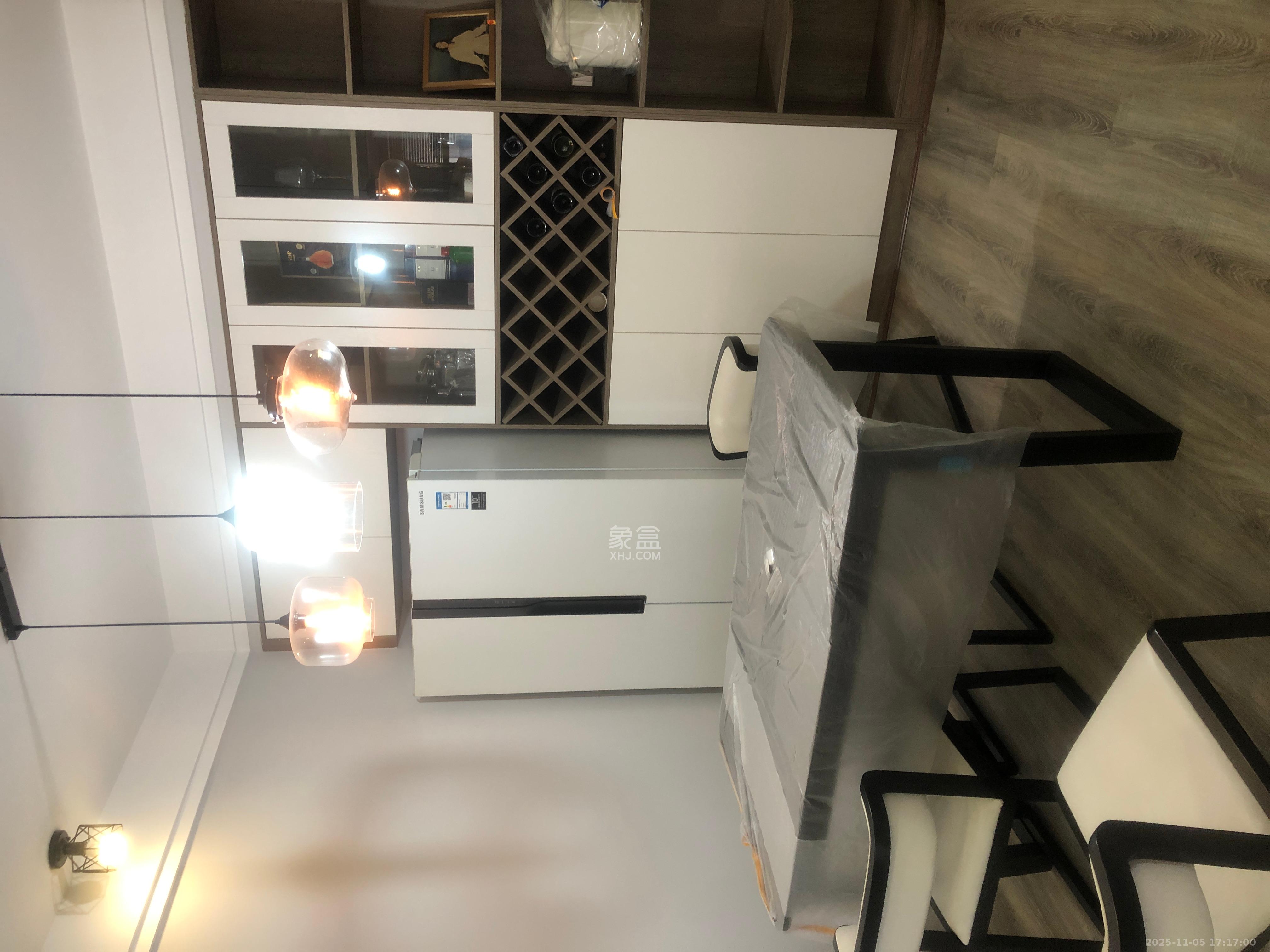 保利香槟国际  2室2厅1卫    2280.0元/月室内图