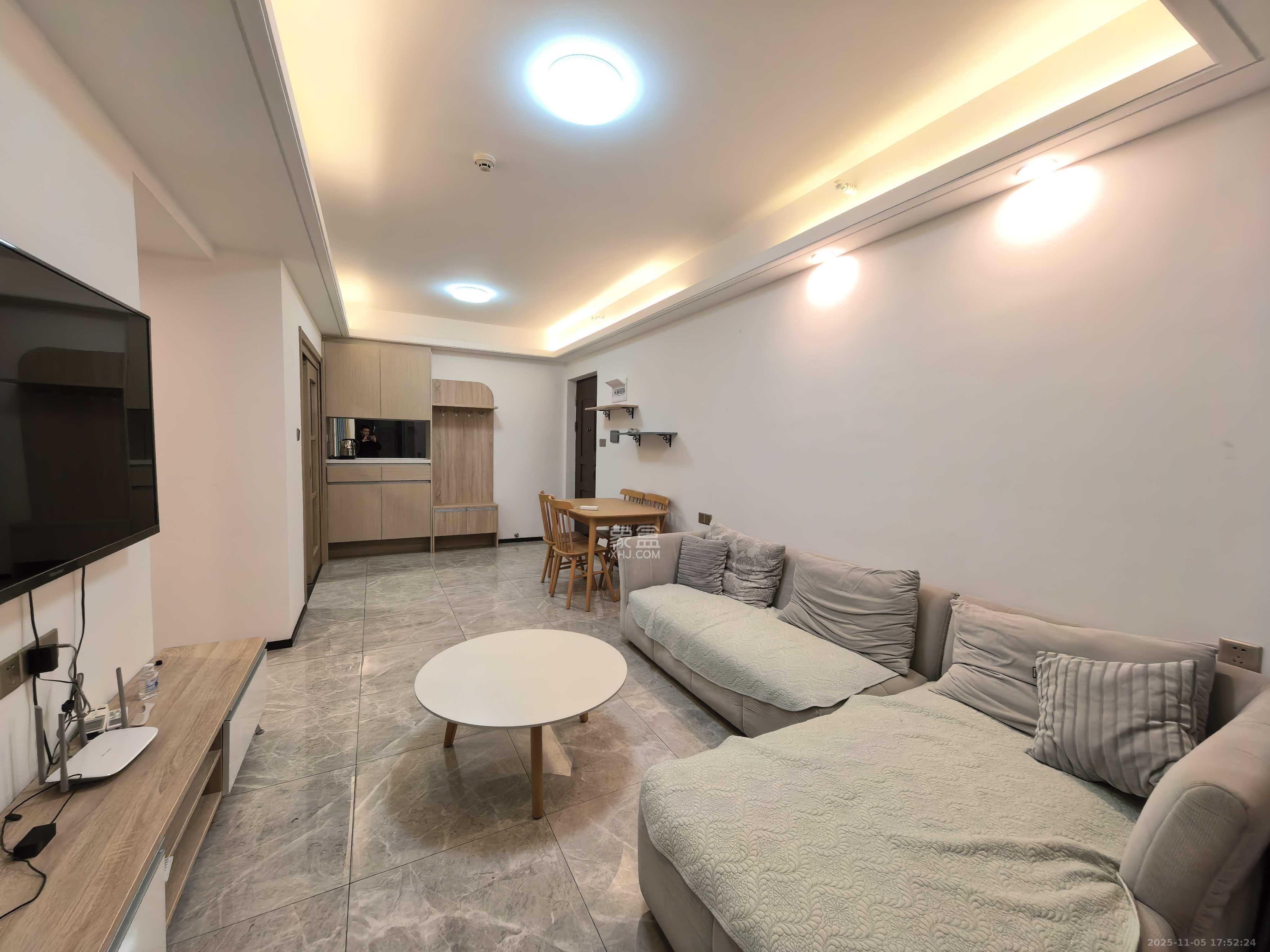 中海阅江府  2室2厅1卫    3200.0元/月