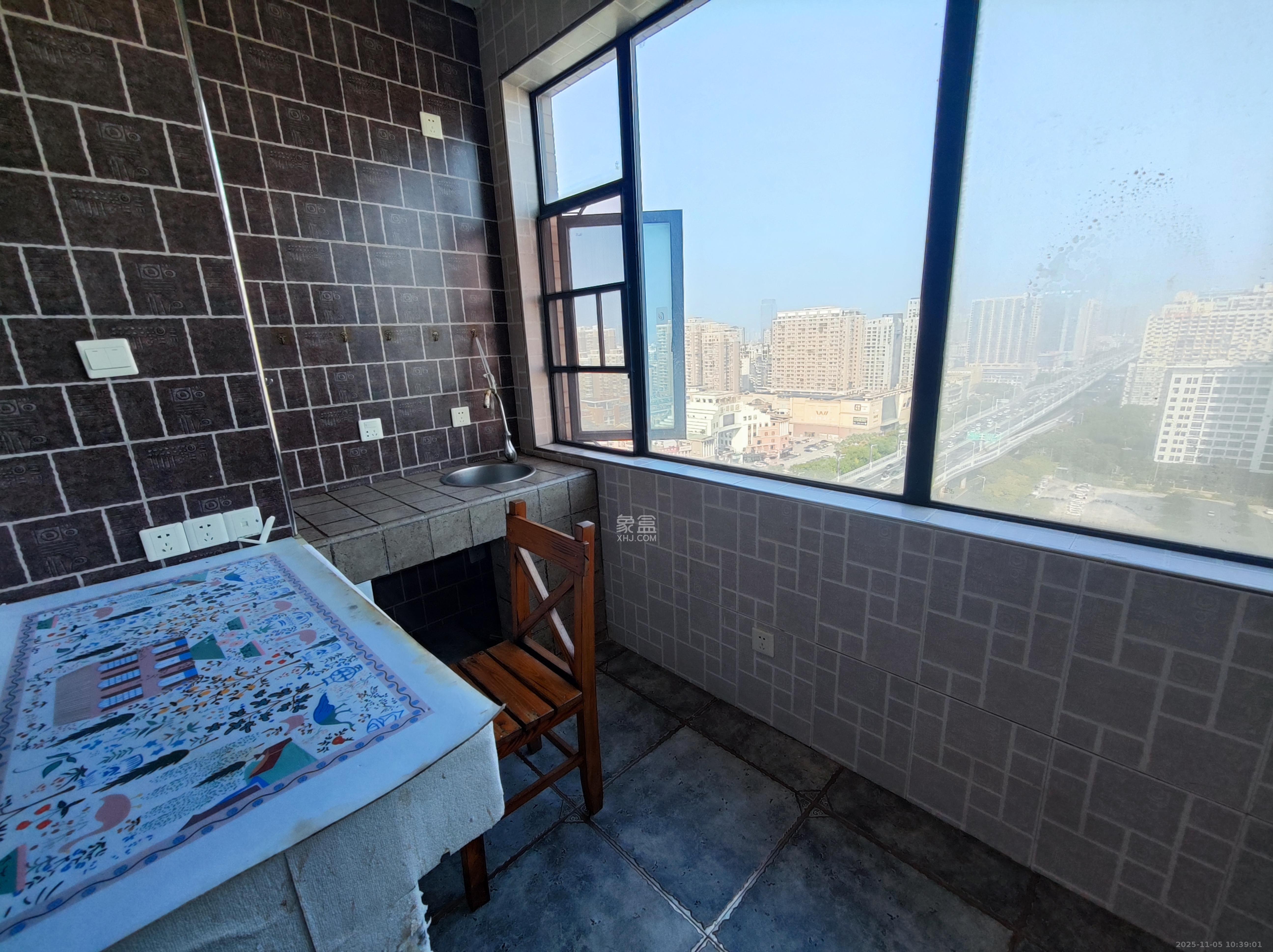 锦湘国际星城三期（锦绣苑）  1室1厅1卫    1500.0元/月室内图